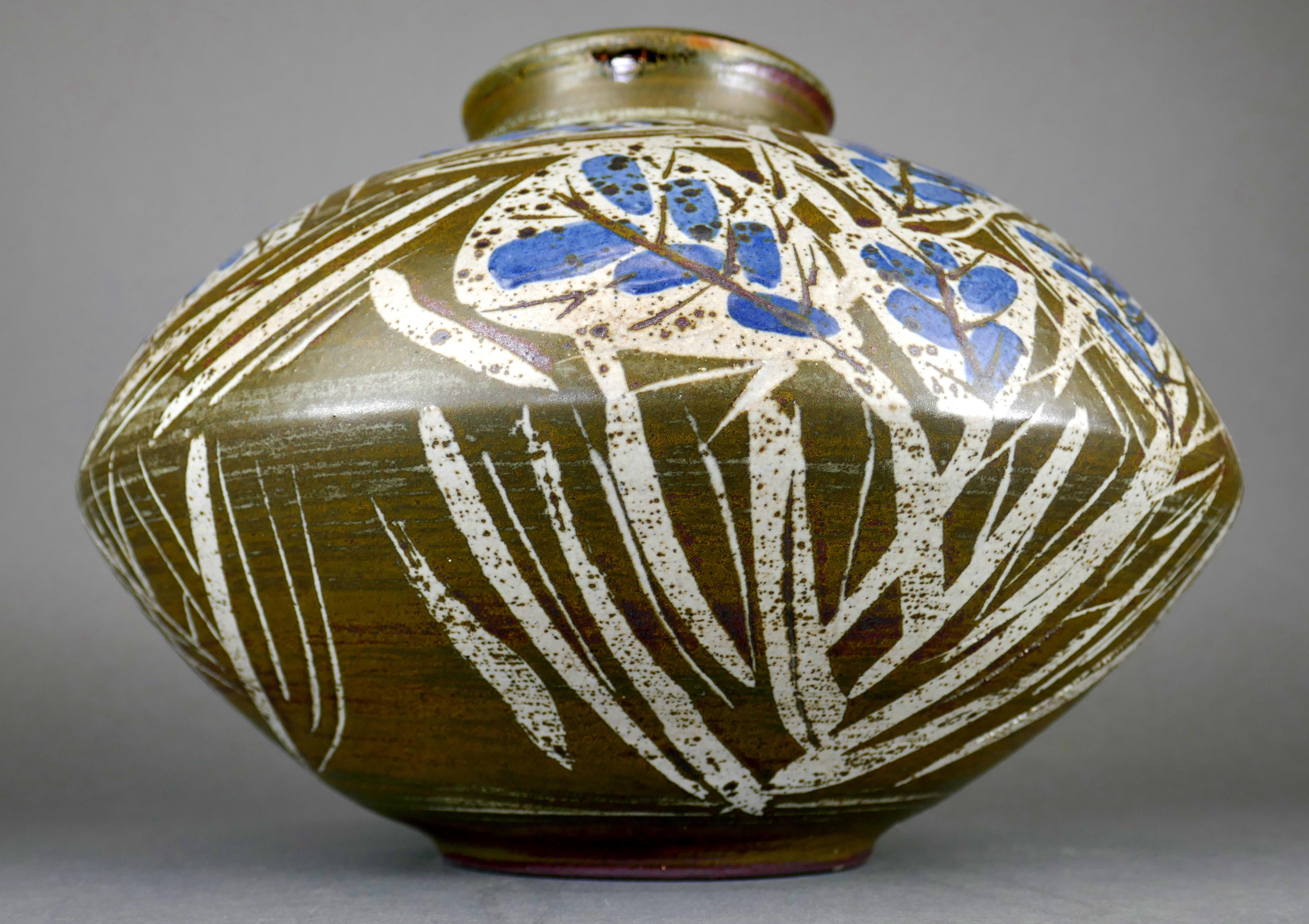 Ceramica Vaso in ceramica dipinto a mano di Amy Donaldson del 1960 circa in vendita