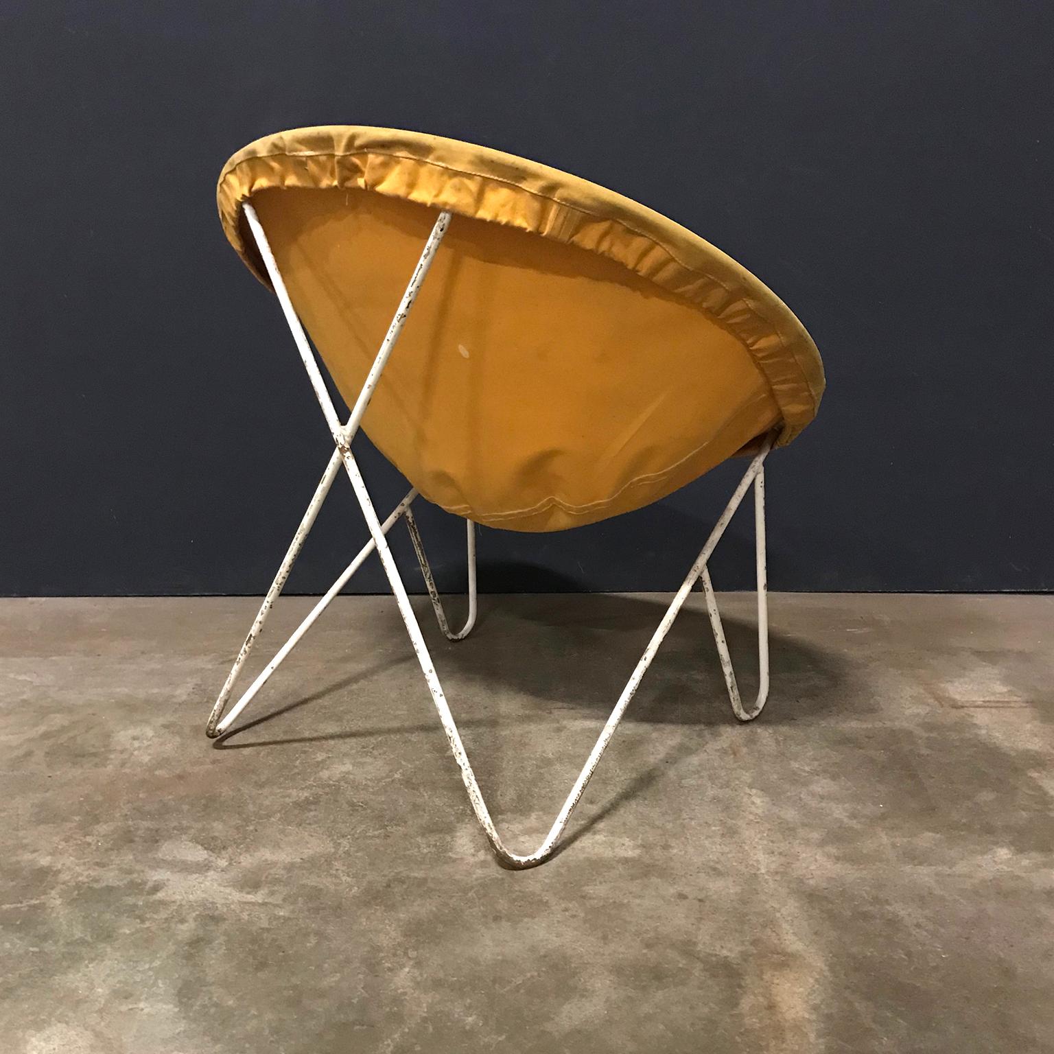 French Elegant Sixties Chair in Style of Ferrari and Hardoy Plus Bertoia, circa 1960