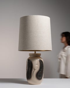 Circa 1960 Mid-Century Modern Black Ceramic Table Lamp