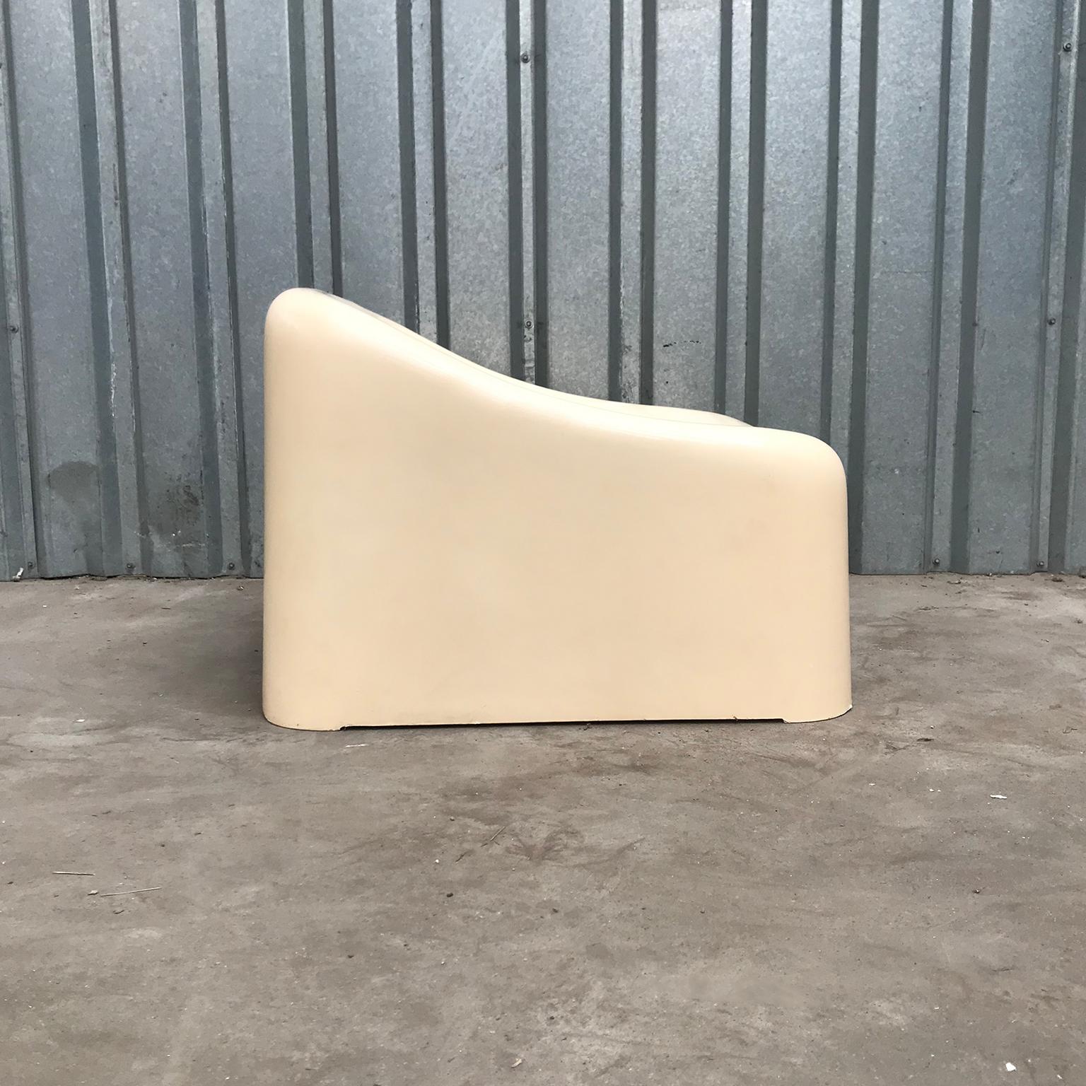Plastic Comfortable Easy Chair in Off-White, circa 1960 1