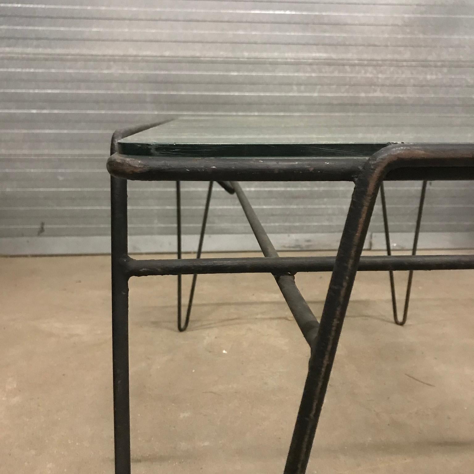 Super Elegant Dining Table, Black Metal Hairpin Legs and Glass Top, circa 1960 For Sale 7