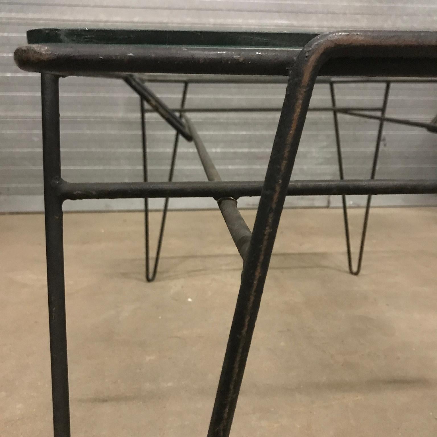 Super Elegant Dining Table, Black Metal Hairpin Legs and Glass Top, circa 1960 For Sale 8