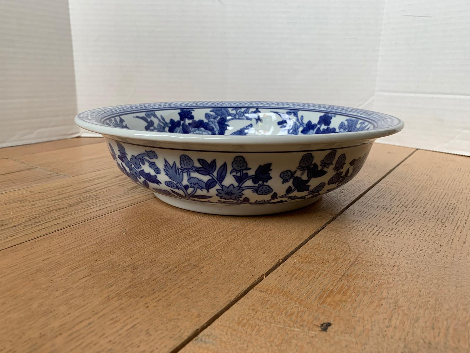 blue and white asian bowls