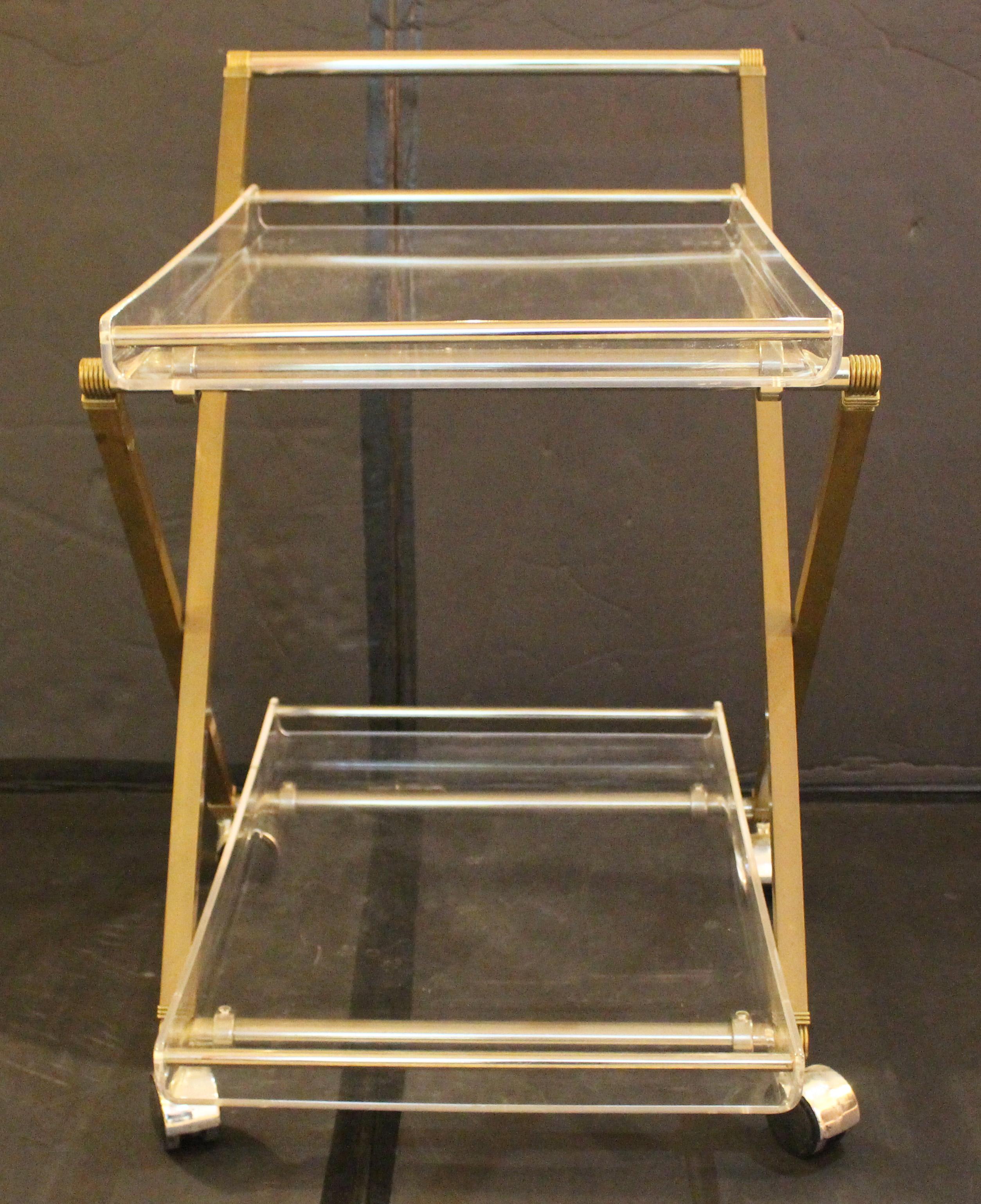 Circa 1960s English Lucite, Chrome, and Brass Rolling Bar Cart In Good Condition For Sale In Chapel Hill, NC