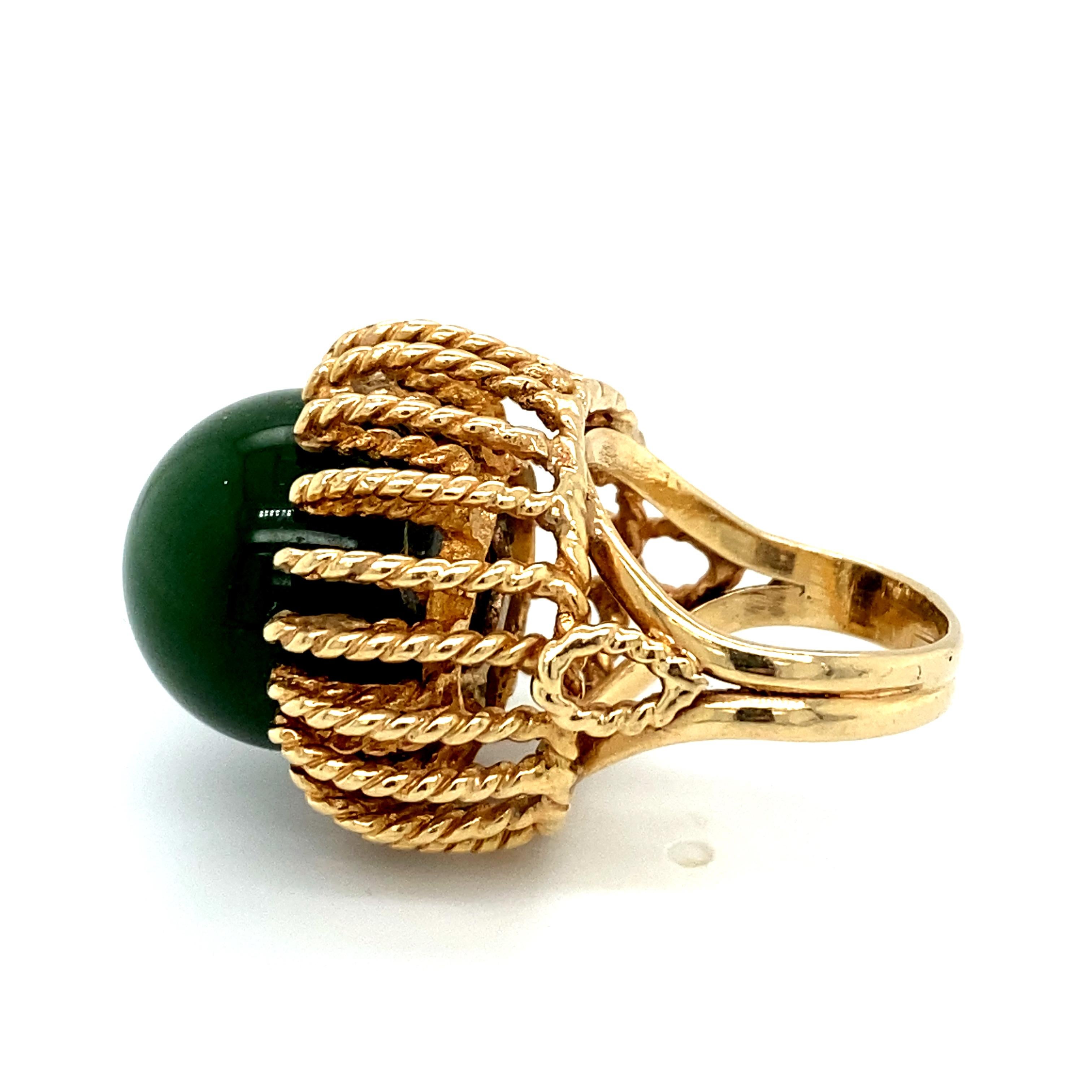 Retro 1960s Green Jade Cocktail Ring in 14 Karat Yellow Gold For Sale
