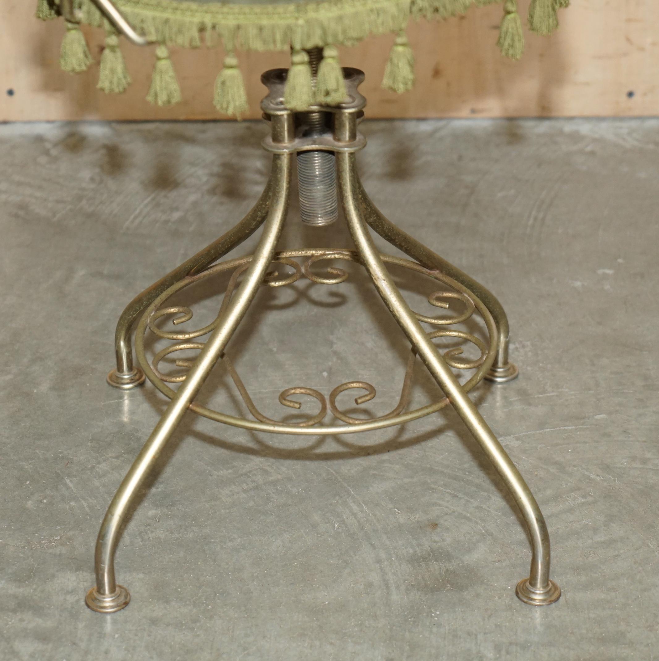CIRCA 1960 HOLLYWOOD REGENCY TAVOLO DA ABITO BOUDOIR SEDIA REGOLABILE IN ALTEZZA in vendita 2