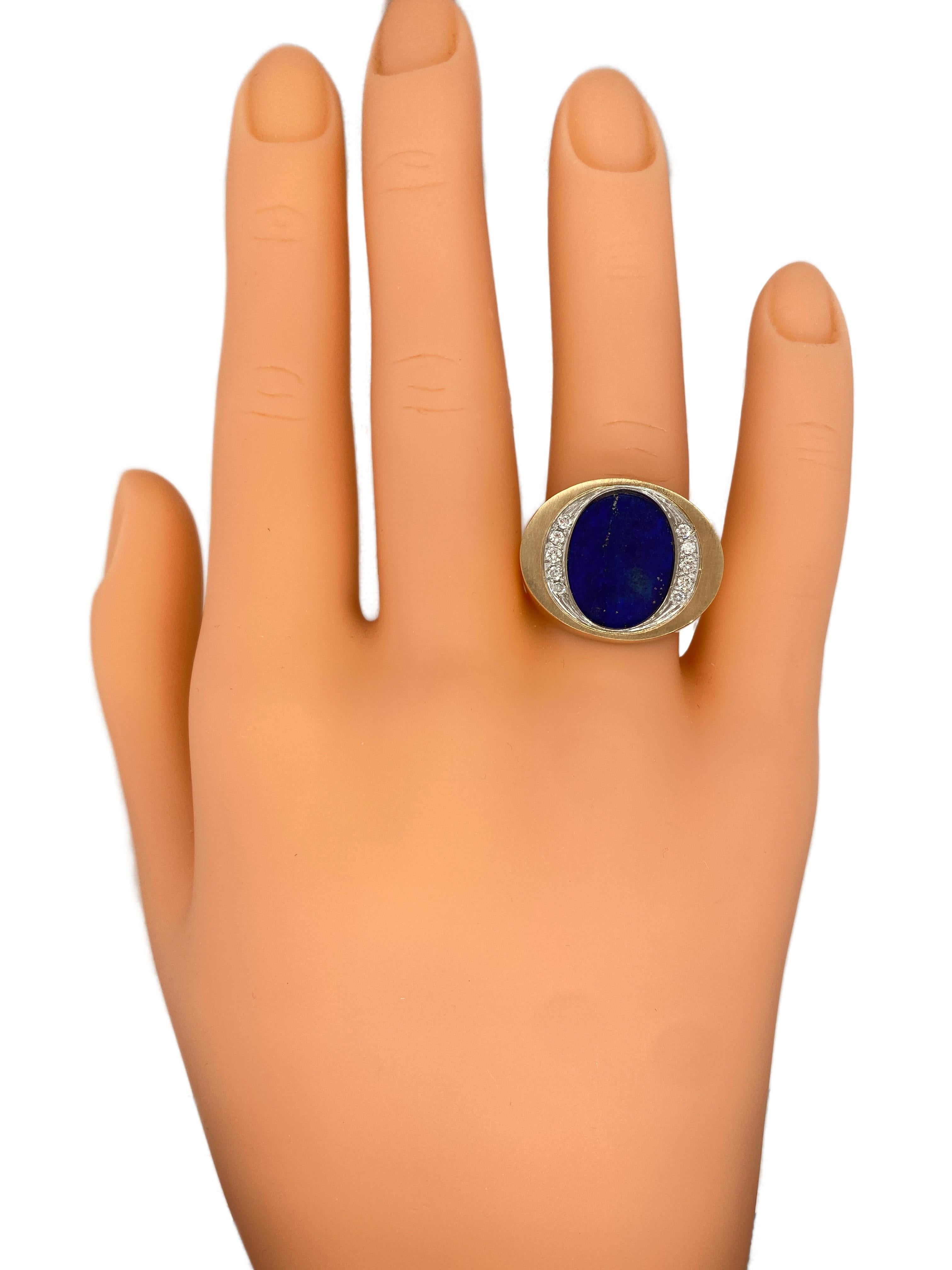 Circa 1960s Mid Century Diamond and Oval Lapis Lazuli Cocktail Ring in 14k Gold In Good Condition For Sale In Addison, TX