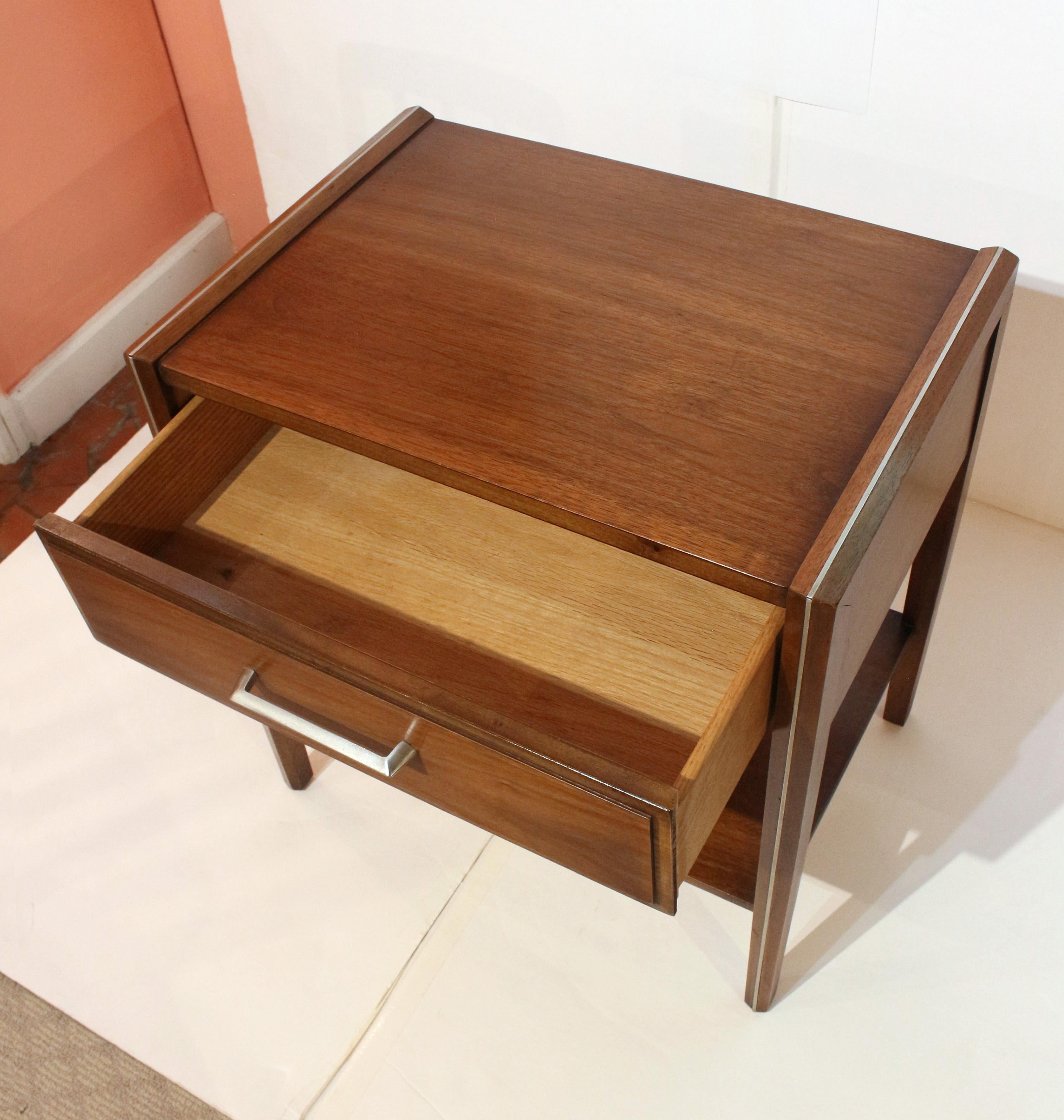 Chamfered Mid-Century Modern American Side Table, circa 1960s 