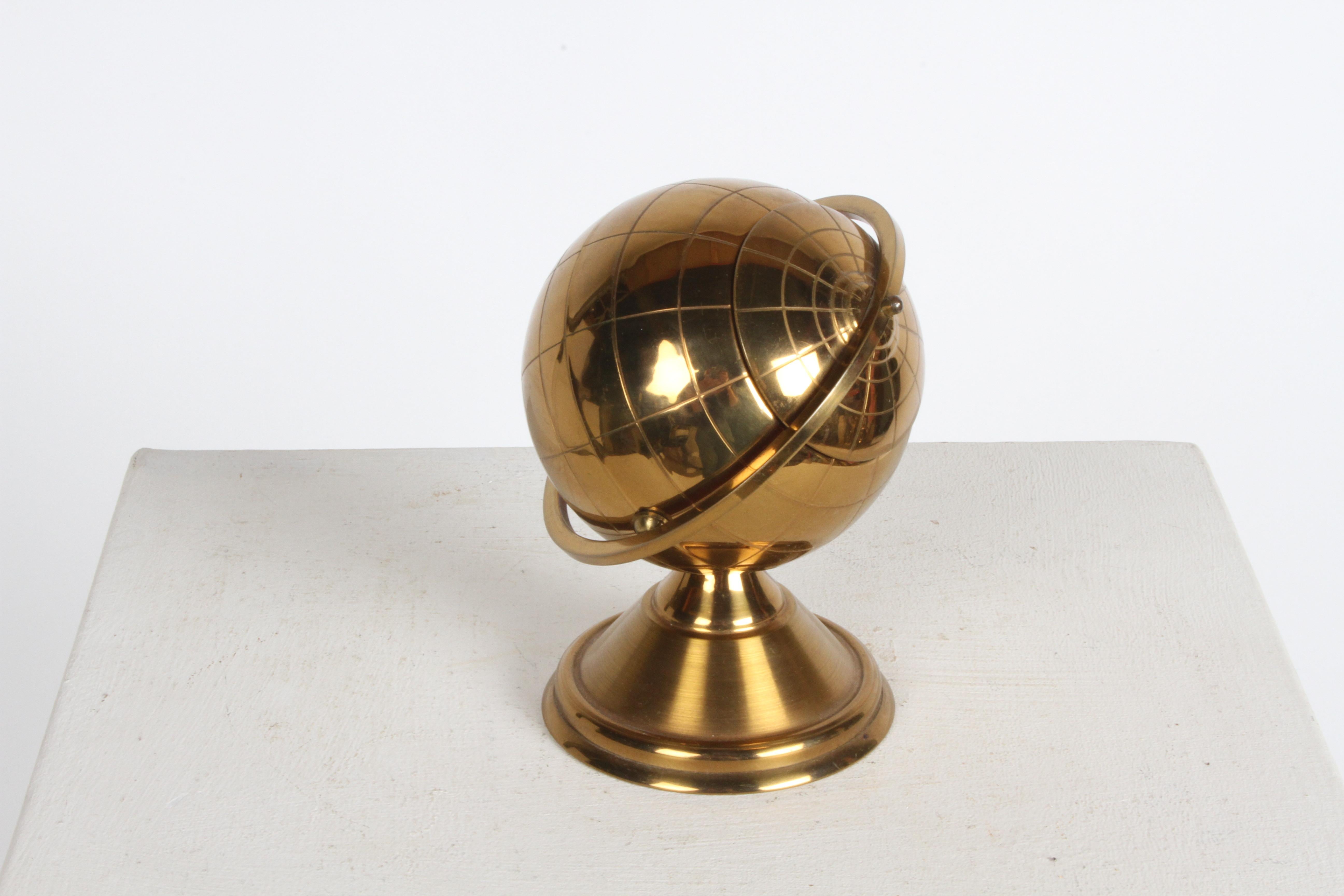 Circa 1960s Mid-Century Modern Brass Sputnik Globe - Opens to Cigarette Holder  For Sale 2