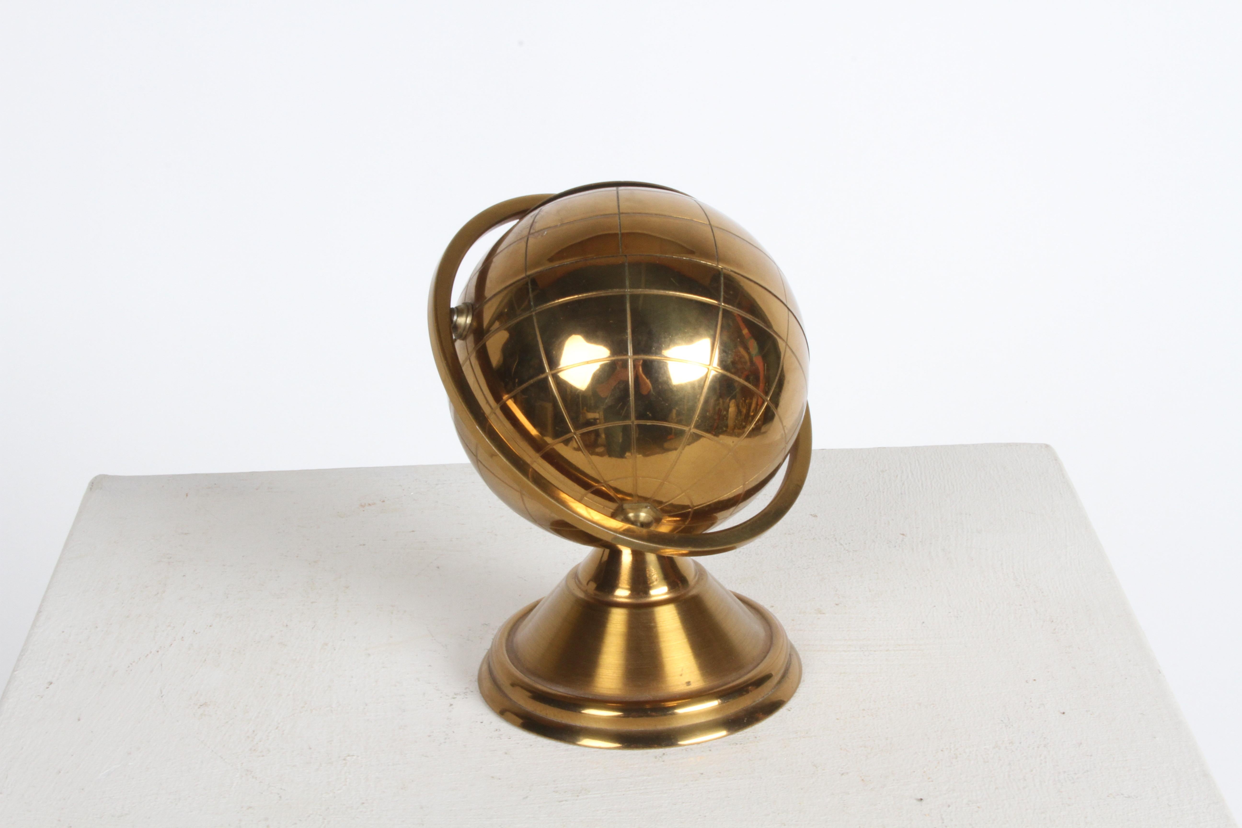 Circa 1960s Mid-Century Modern Brass Sputnik Globe - Opens to Cigarette Holder  For Sale 4
