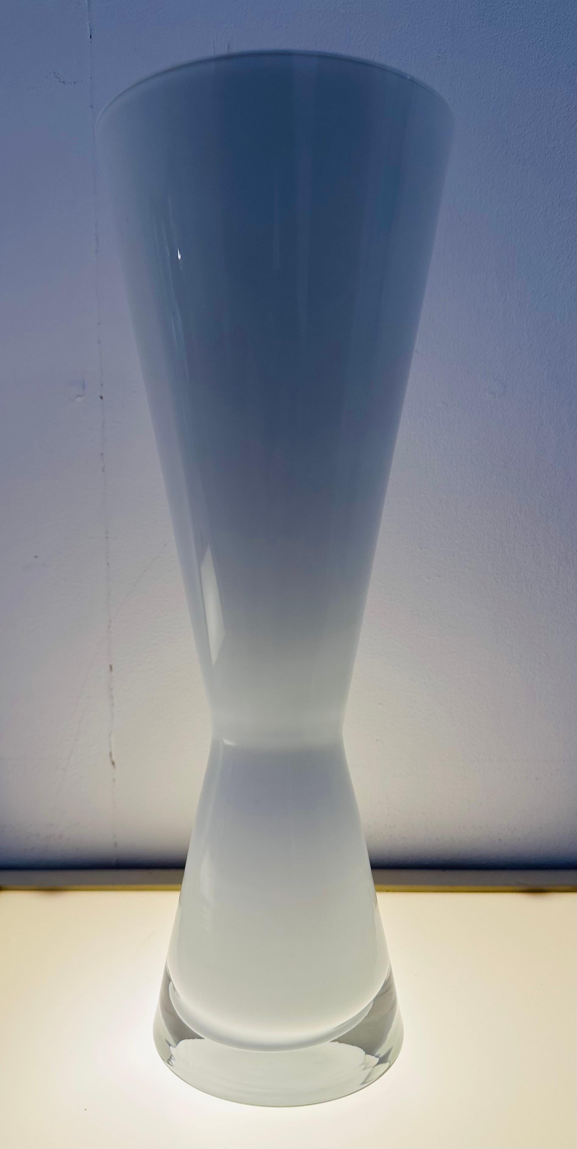 20ième siècle Circa 1960s Milky White & Clear Encased Conical Glass Vase attr. Holmegaard en vente