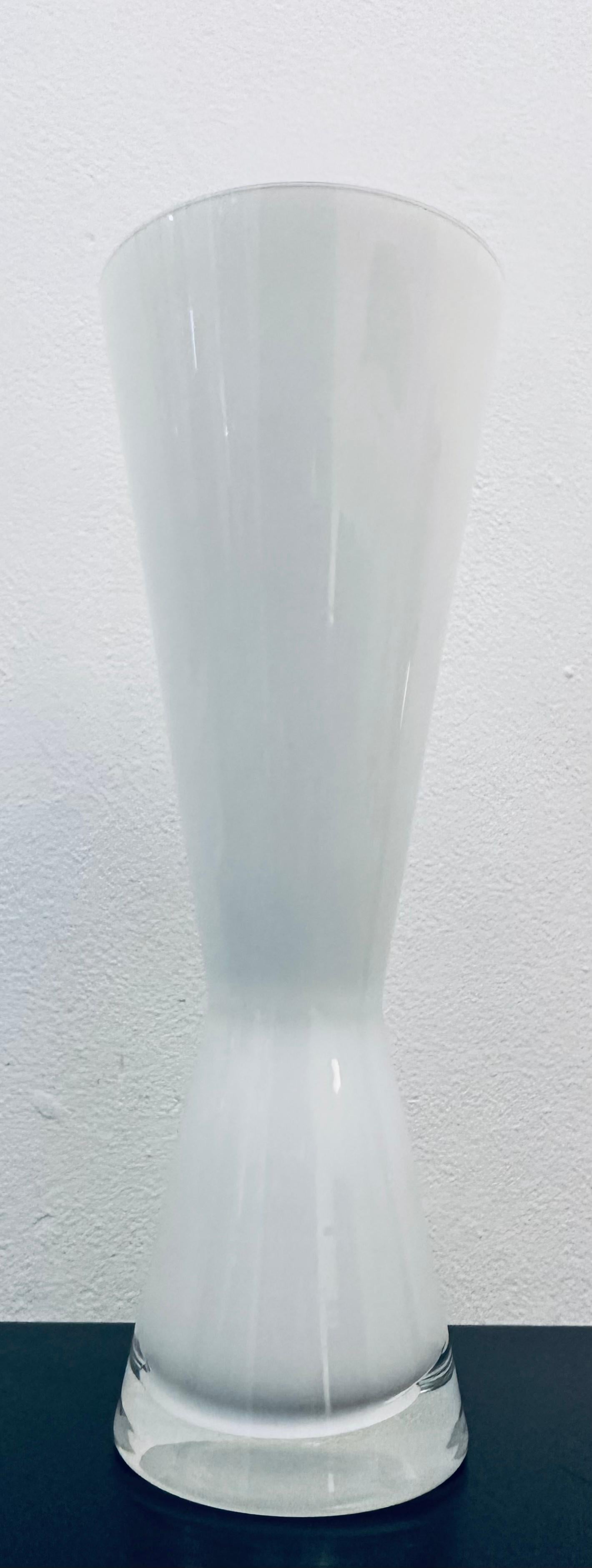 Verre Circa 1960s Milky White & Clear Encased Conical Glass Vase attr. Holmegaard en vente