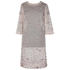tulle perlé rose pâle avec strass (années 1960)