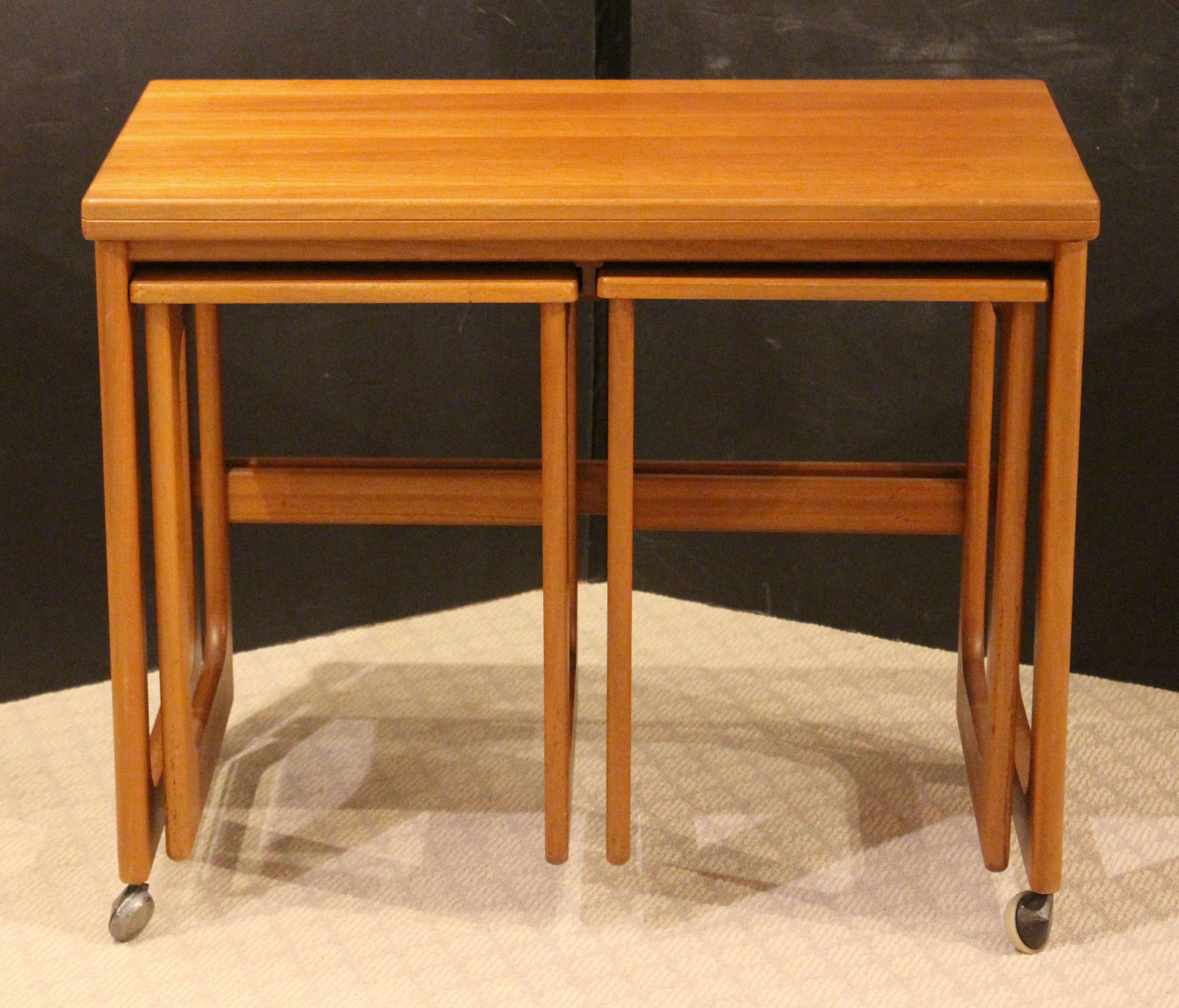 Circa 1960s Set of 3 English Mid-Century Modern Teak Tables 5