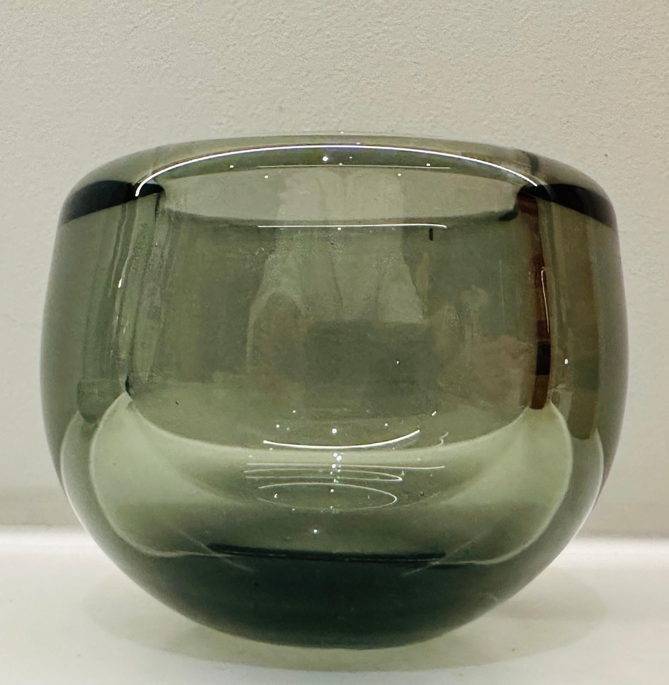 Circa 1960s Two Holmegaard Per Lütken Smoked Green Glass Bowls No 15739 100002 For Sale 7