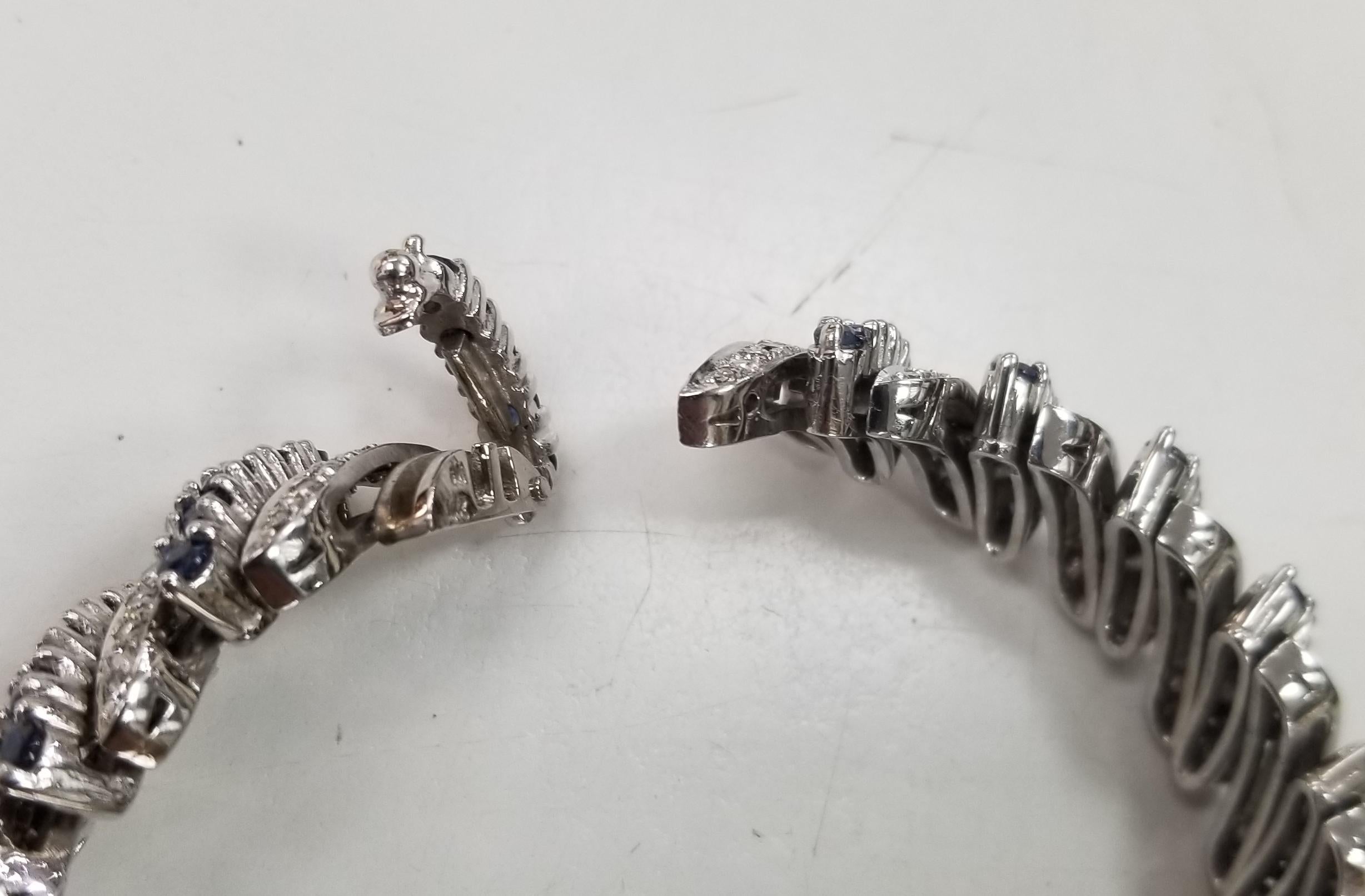Circa 1960s Vintage 14 Karat White Gold Diamond and Sapphire Flexible Bracelet In New Condition For Sale In Los Angeles, CA