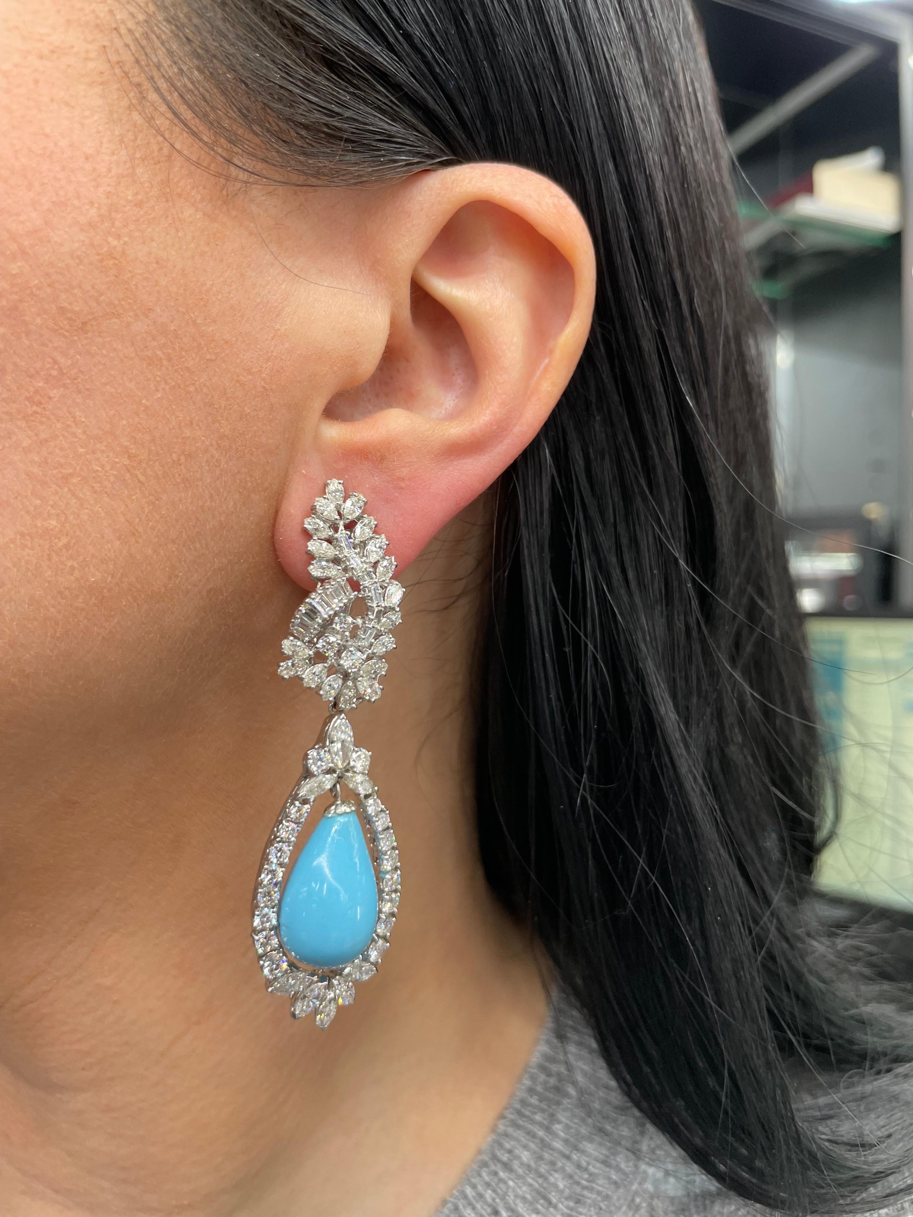 Circa 1960s Vintage Diamond Turquoise Drop Earring 9.85 Carats Platinum In Excellent Condition For Sale In New York, NY