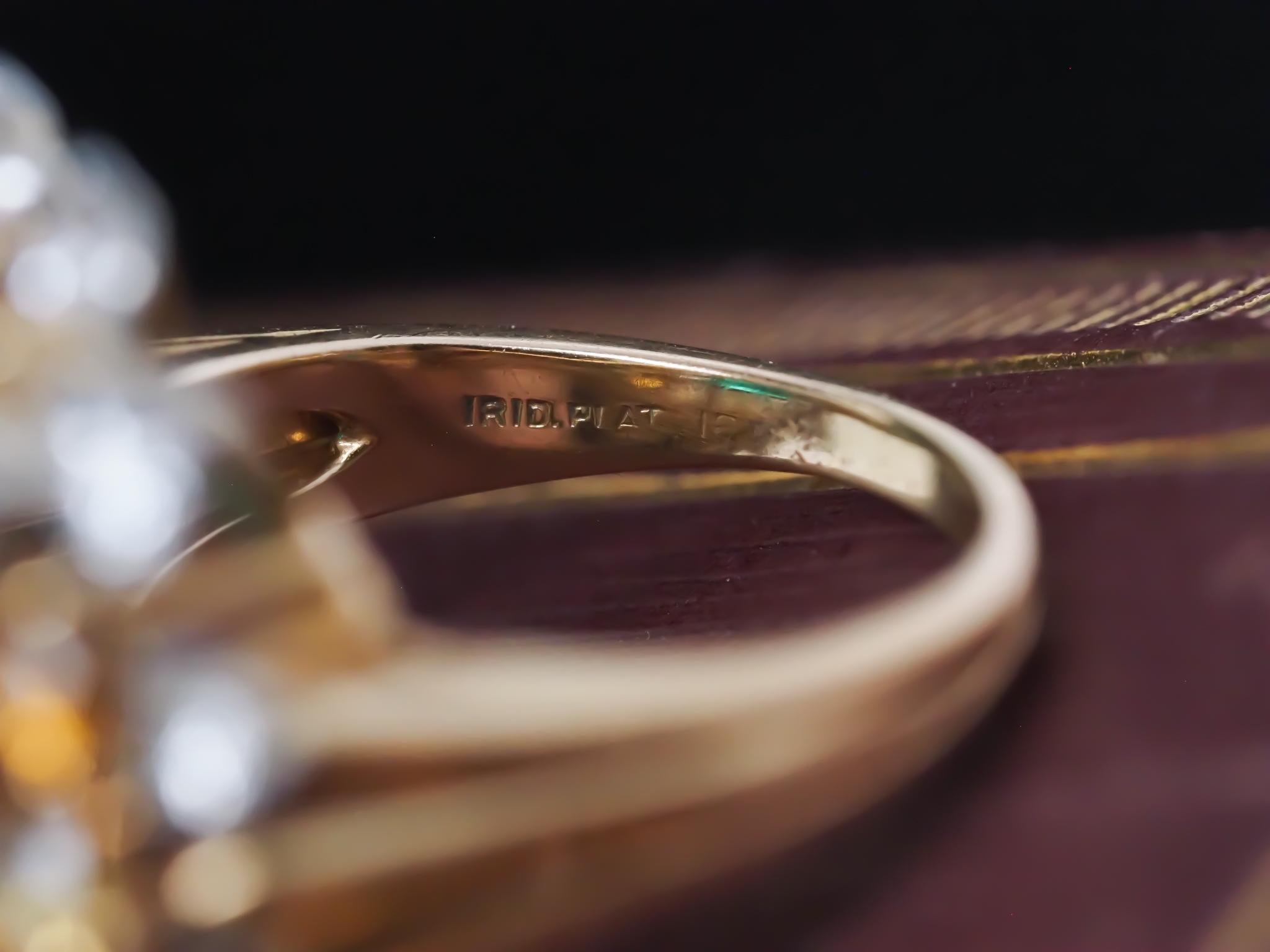 Circa 1967 Bague Vintage 7.91ct Emeraude et Diamant de couleur fantaisie d'Oscar Heyman 10