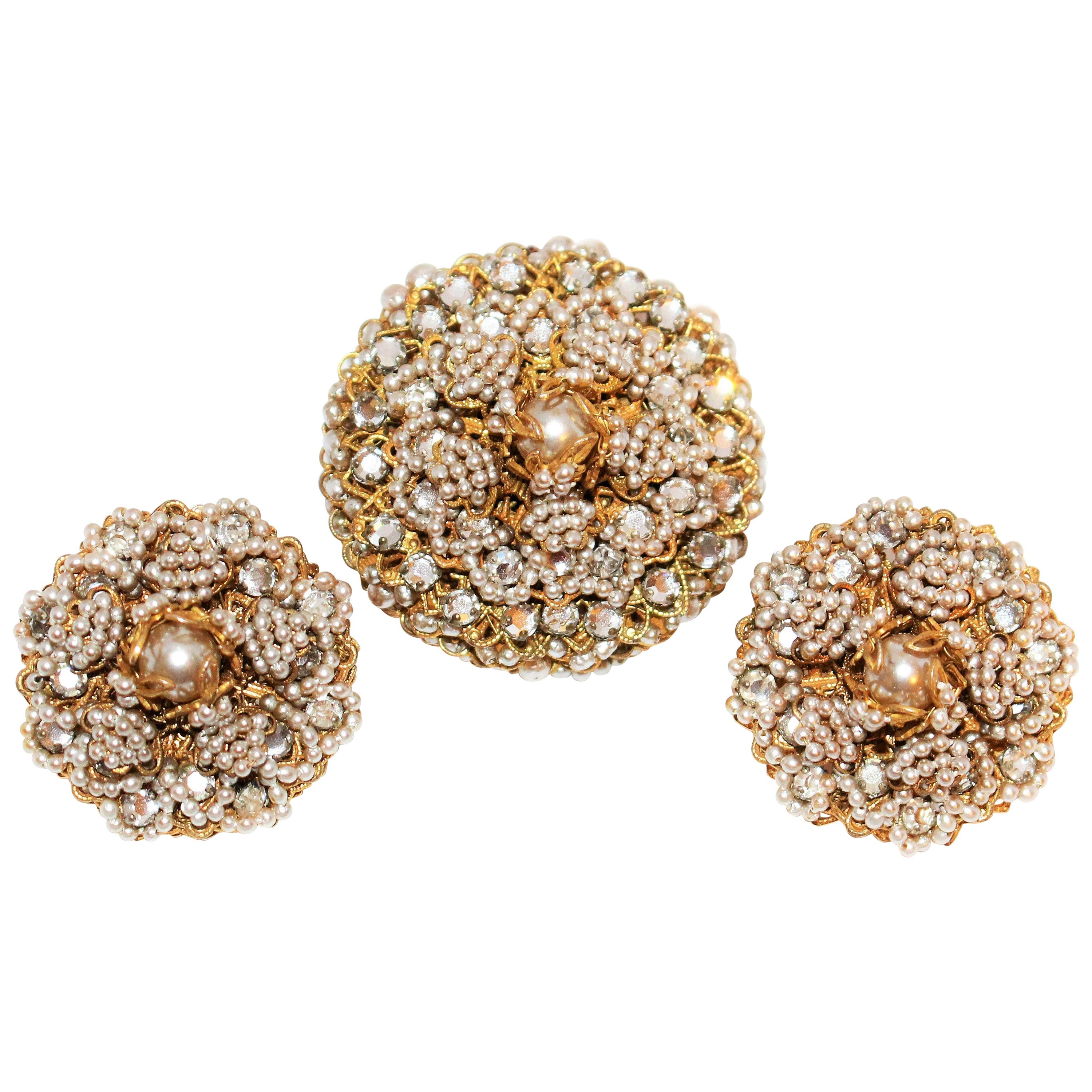Circa 1968 William deLillo Faux-Pearl Brooch and Earrings For Sale
