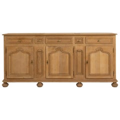 Buffet de Roble Francés, Estilo Luis XIV, Mediados de Siglo, 91\" Circa 1970