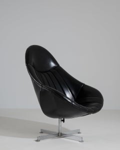 Circa 1970 Metal Swivel Black Egg Chair By Rohe Noorwolde