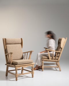 Circa 1970 Oatmeal Pair of Mid-Century Modern Upholstered Armchairs