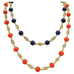 Longs colliers italiens en or 18 carats, lapis-lazuli et corail, datant des années 1970