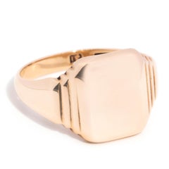 Circa 1970s 9 Carat Rose Gold Mens Rectangle Shaped Unengraved Signet Ring
