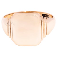 Circa 1970s 9 Carat Rose Gold Mens Rectangle Shaped Unengraved Signet Ring