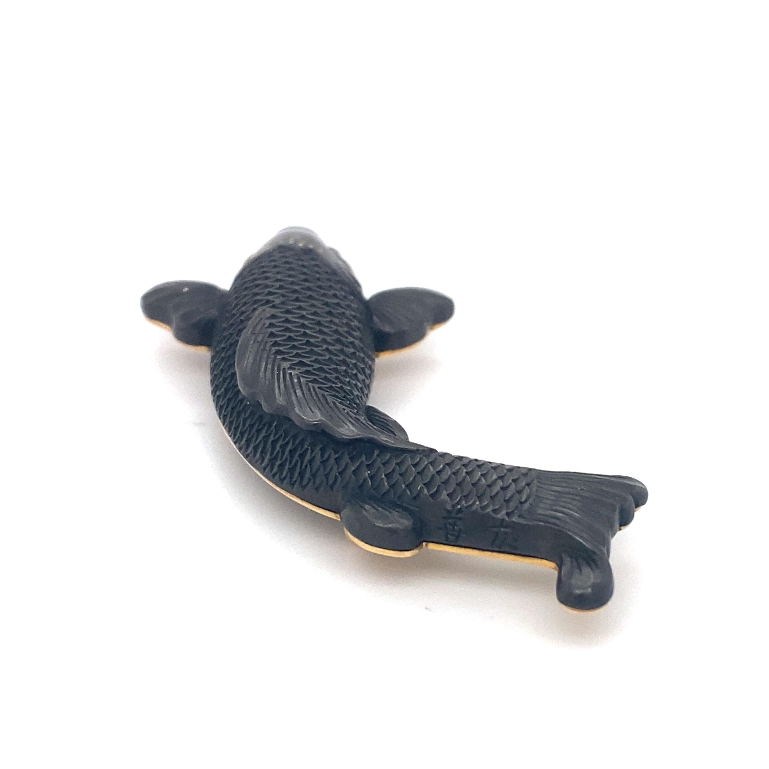 Asiatischer Onyx- Koi-Fisch-Anhänger aus 18 Karat Gold, ca. 1970er Jahre (Ungeschliffen)