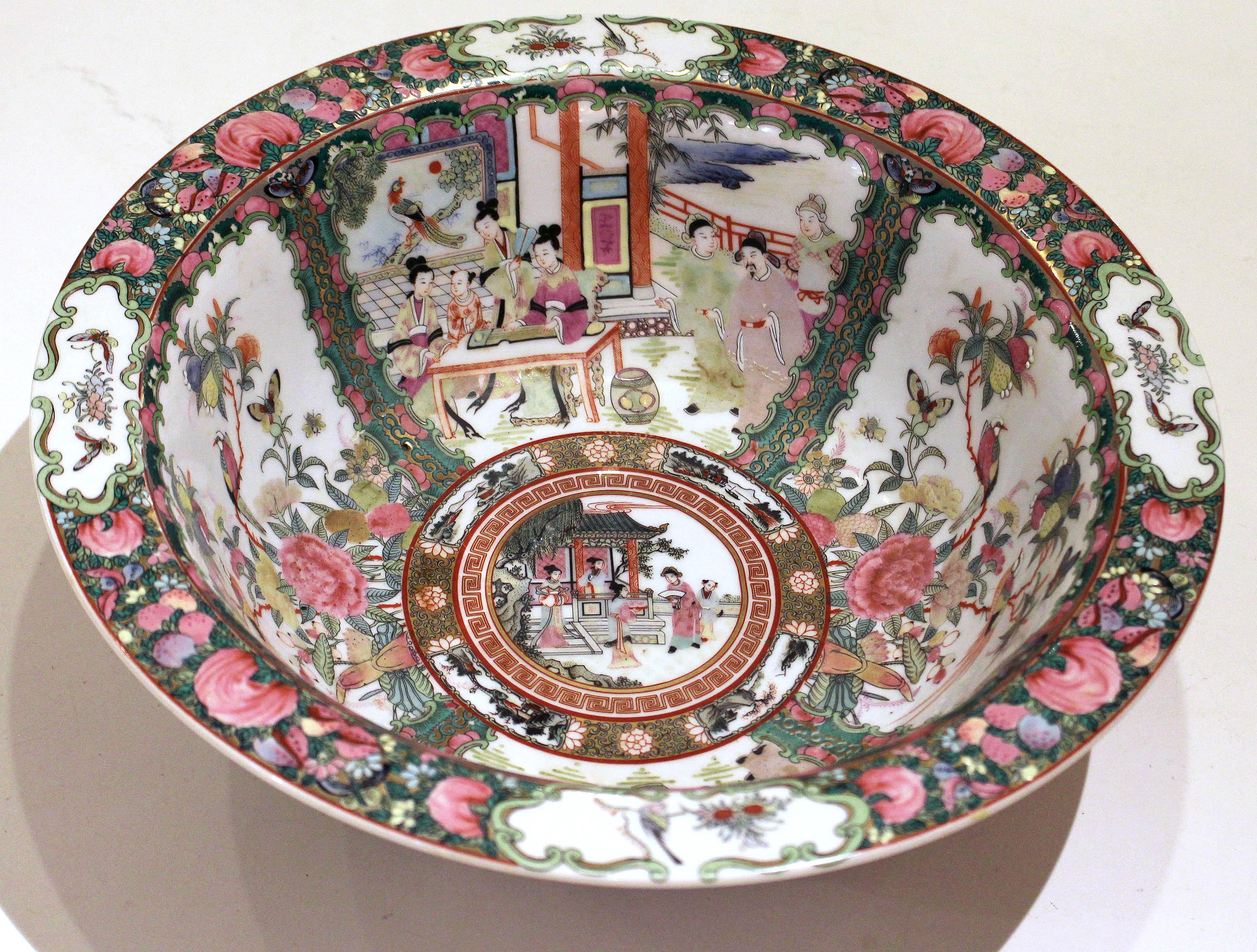 Circa 1970s Chinese Export Rose Medallion Punch Bowl In Good Condition In Chapel Hill, NC