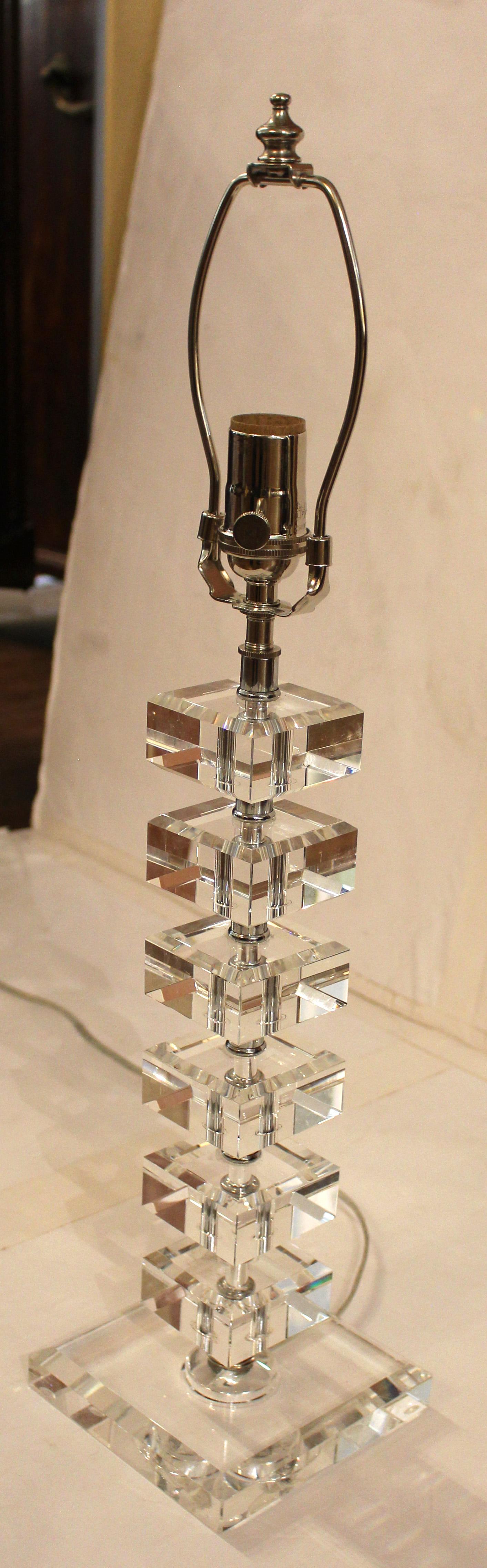 Chamfered Circa 1970s English Crystal Block Table Lamp For Sale