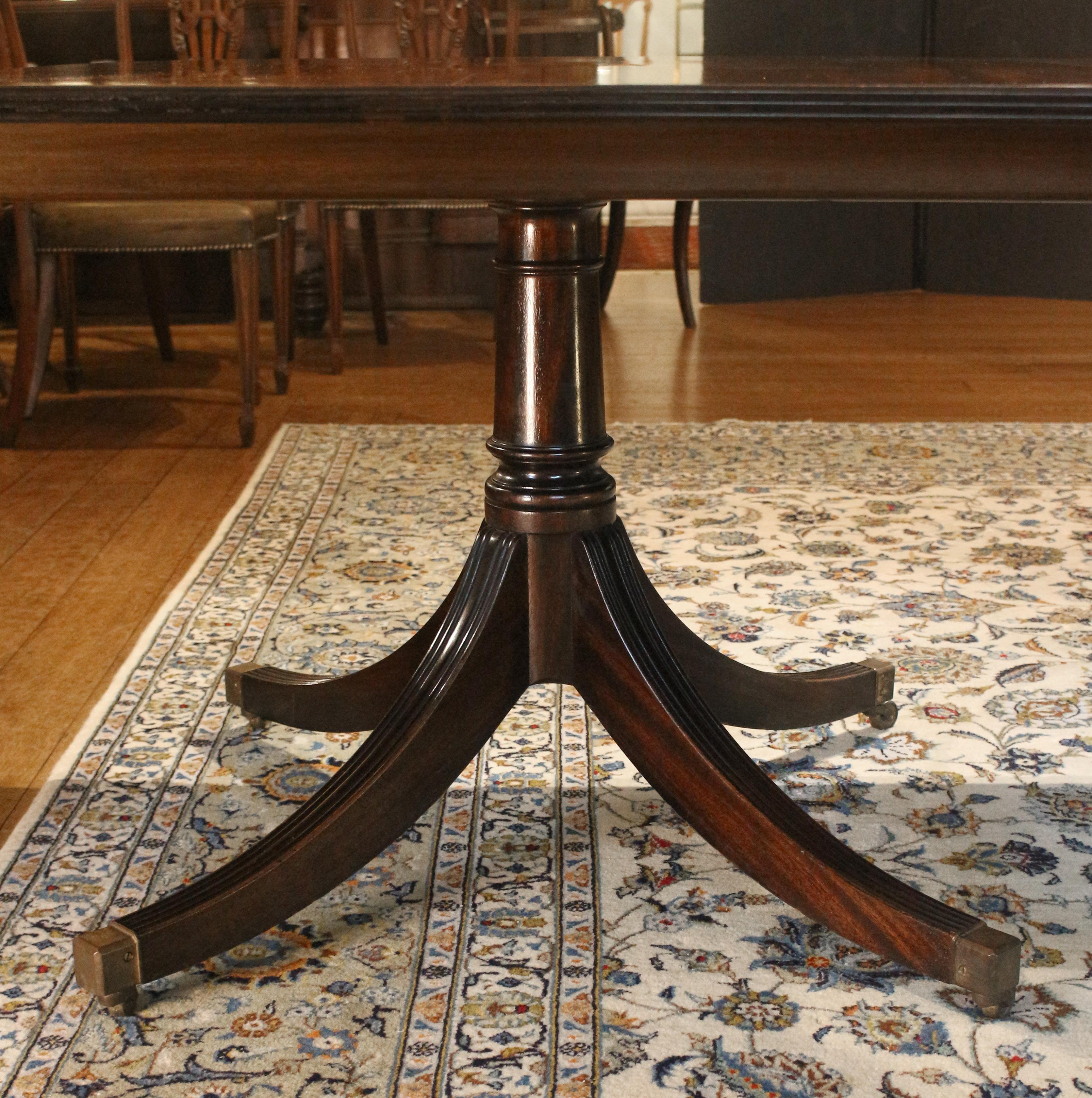 Wood Circa 1970s Georgian Style English Dining Table by Millwood Cabinetmakers
