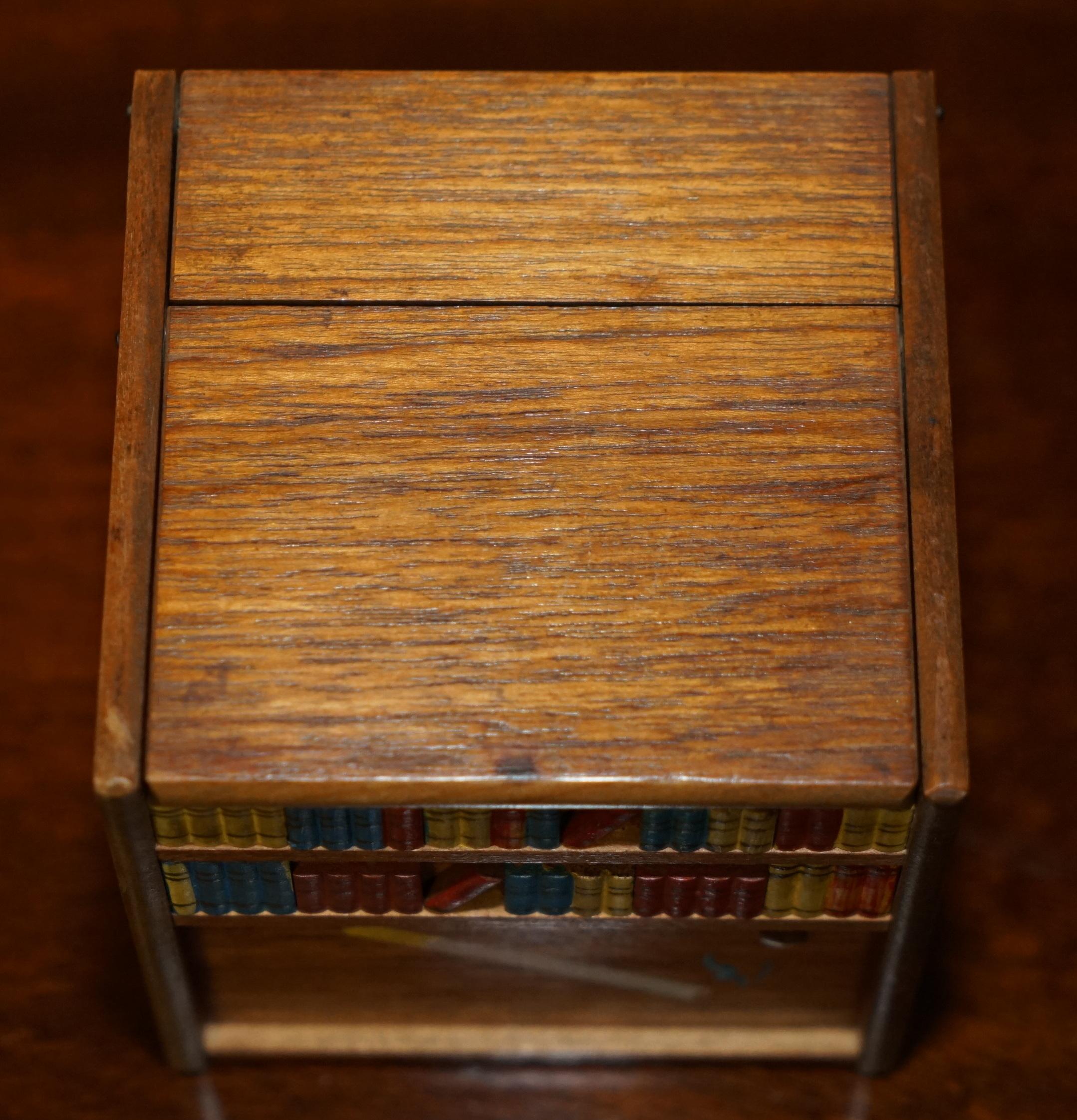 CIRCA 1970's RISING DOG MUSICAL MINIATURE FOLK ART CIGARETTE CIGAR DISPENSER For Sale 3