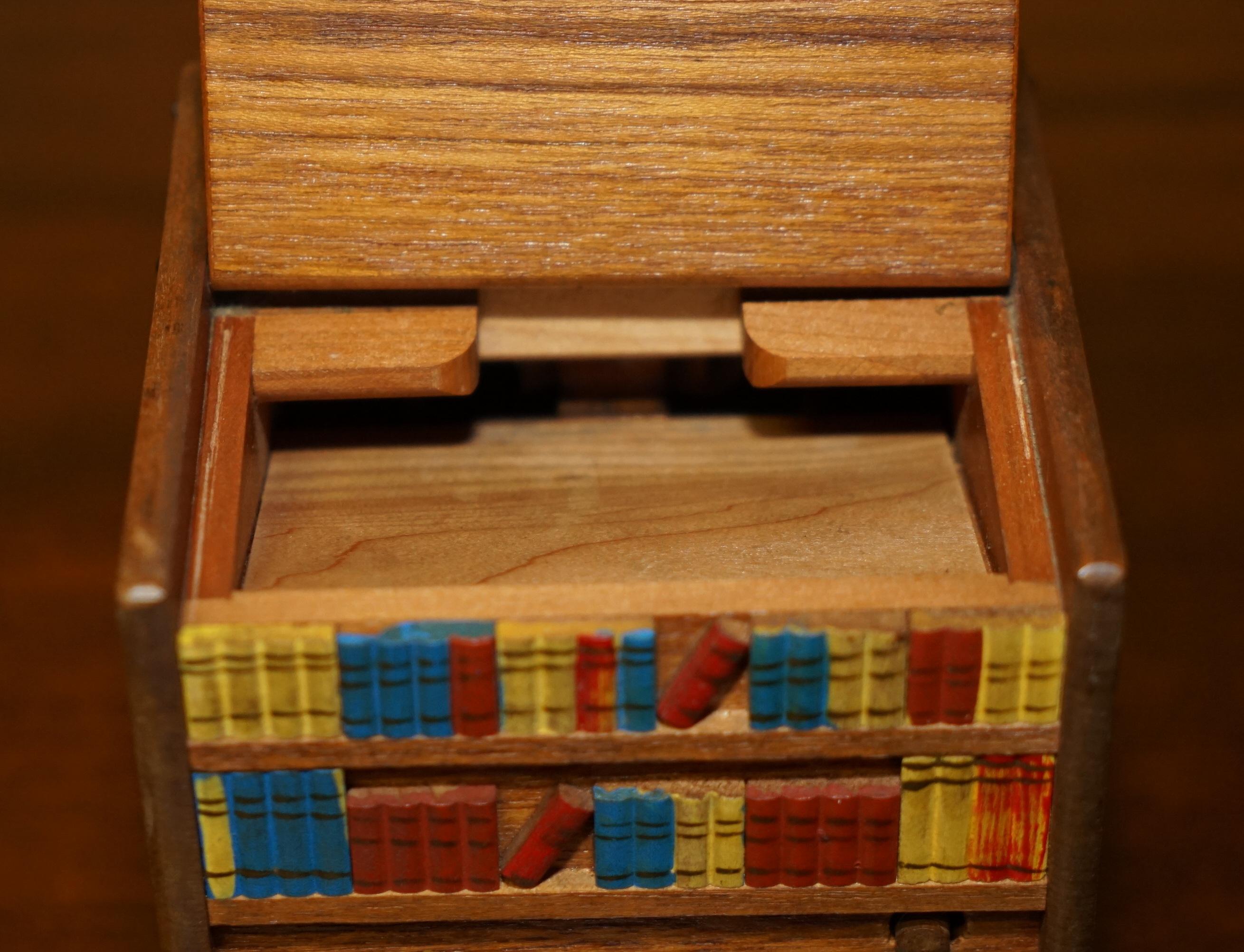CIRCA 1970's RISING DOG MUSICAL MINIATURE FOLK ART CIGARETTE CIGAR DISPENSER For Sale 4