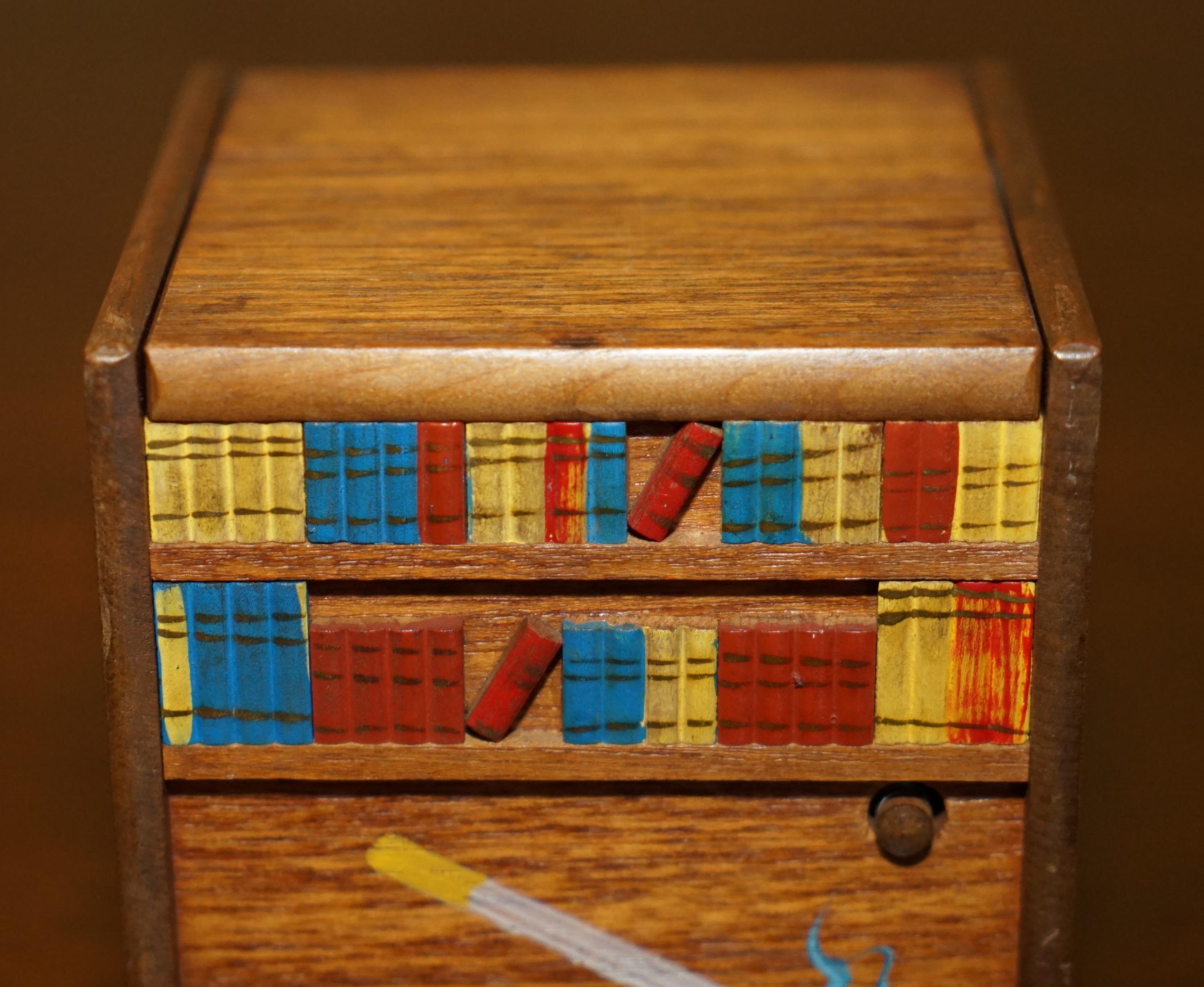 English CIRCA 1970's RISING DOG MUSICAL MINIATURE FOLK ART CIGARETTE CIGAR DISPENSER For Sale