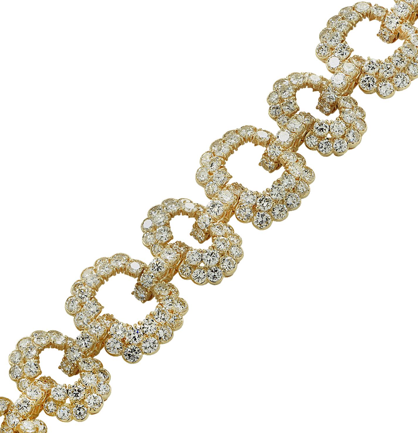 Round Cut Circa 1970s Van Cleef & Arpels 40 Carat Diamond Link Bracelet