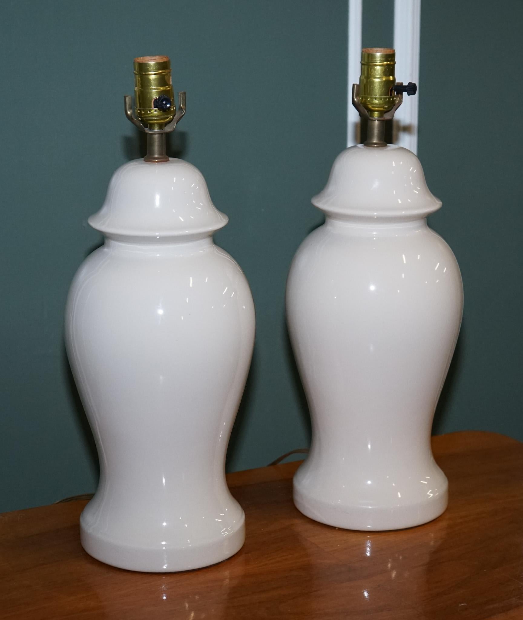 20th Century circa 1970s Vintage Cream Coloured Porcelain Pair of Lamps For Sale