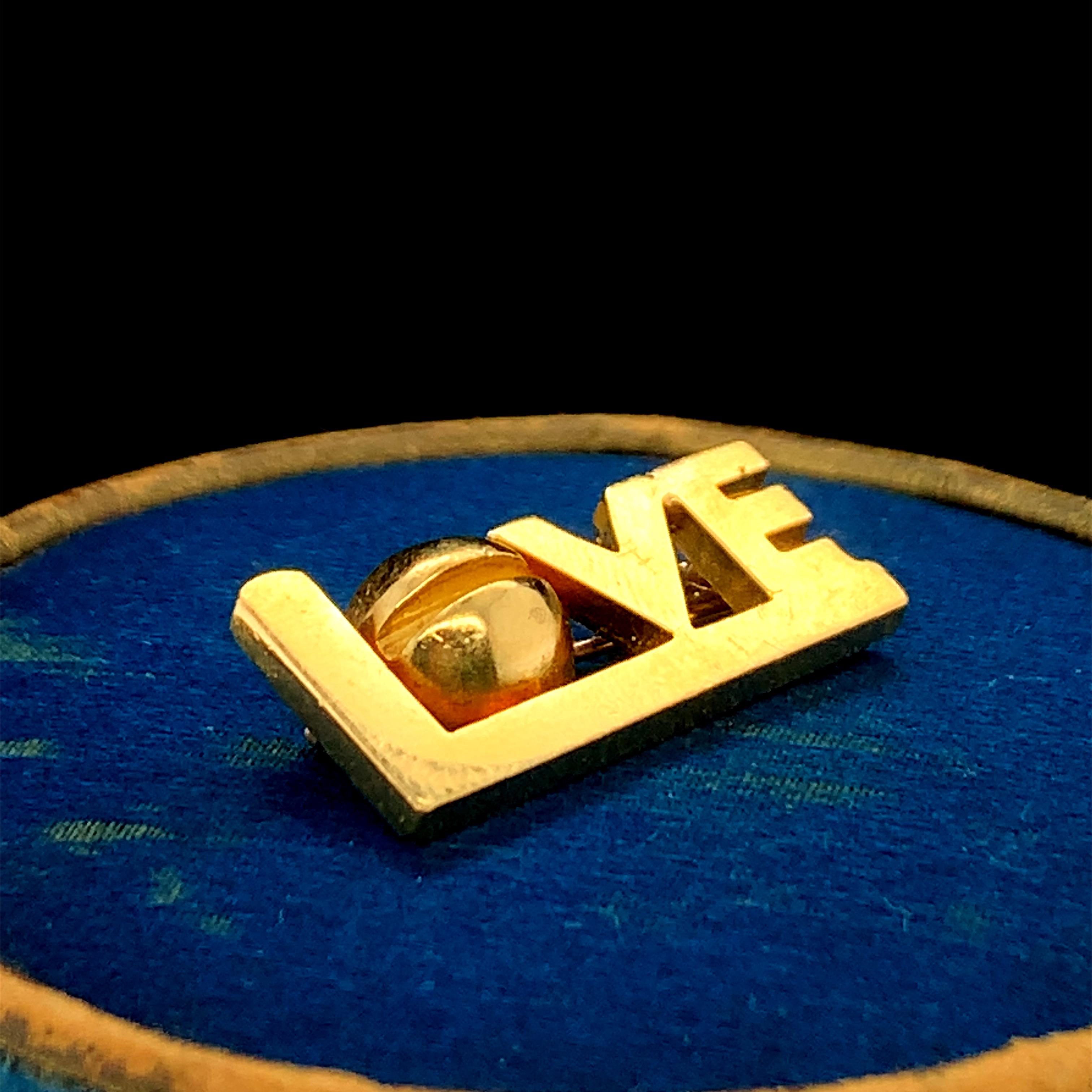 Year: 1971

Item Details: 
Metal Type: 18K Yellow Gold [Hallmarked, and Tested]
Weight:  6.4 grams


Pin Measurements: 
Skin to Top of Pin Measurement: 2mm
Condition:  Very Good


Price: $3000

Payment & Refund Details:
*More Pictures Available on