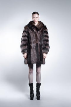 CIRCA 1980 Deutscher Vintage Schwarz & Braun Waschbär Pelzmantel Central Pelze