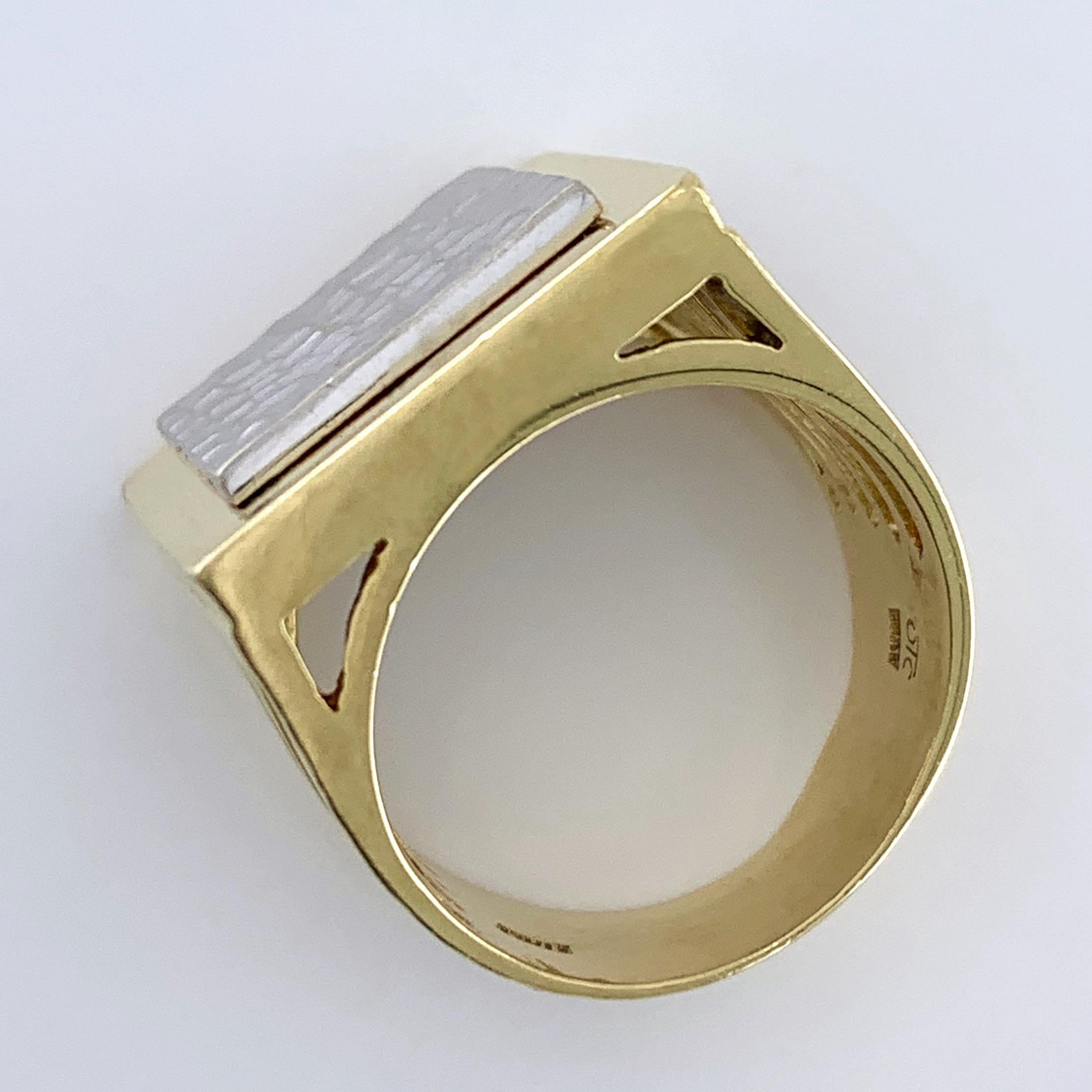 Hammered Square Signet Ring in 18 Karat White and Yellow Gold, circa 1980 1