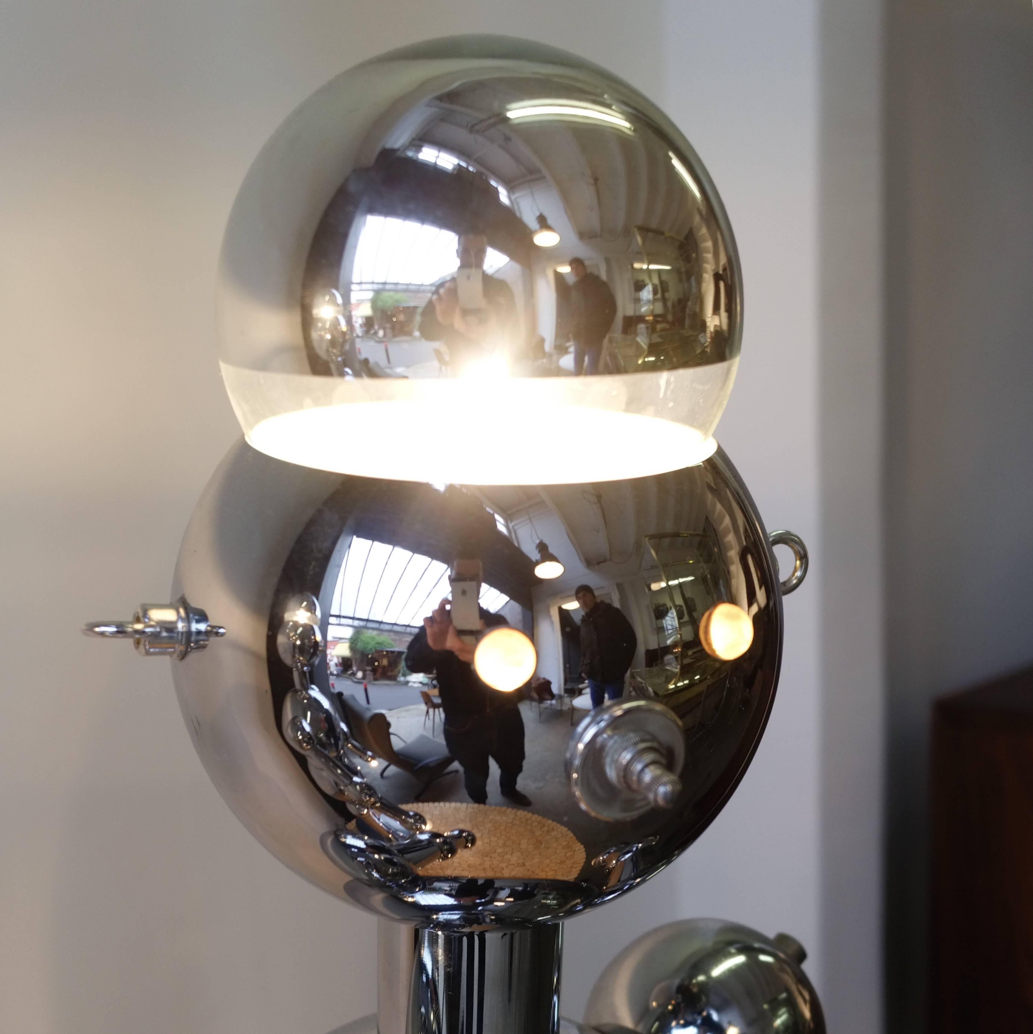 Pair of Lamps, Male and Female Robots, Torino Lamps, Chromed Metal, circa 1980  For Sale 1