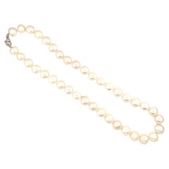 Retro Circa 1980s Fine South Sea Pearl Strand with Sterling Silver Clasp