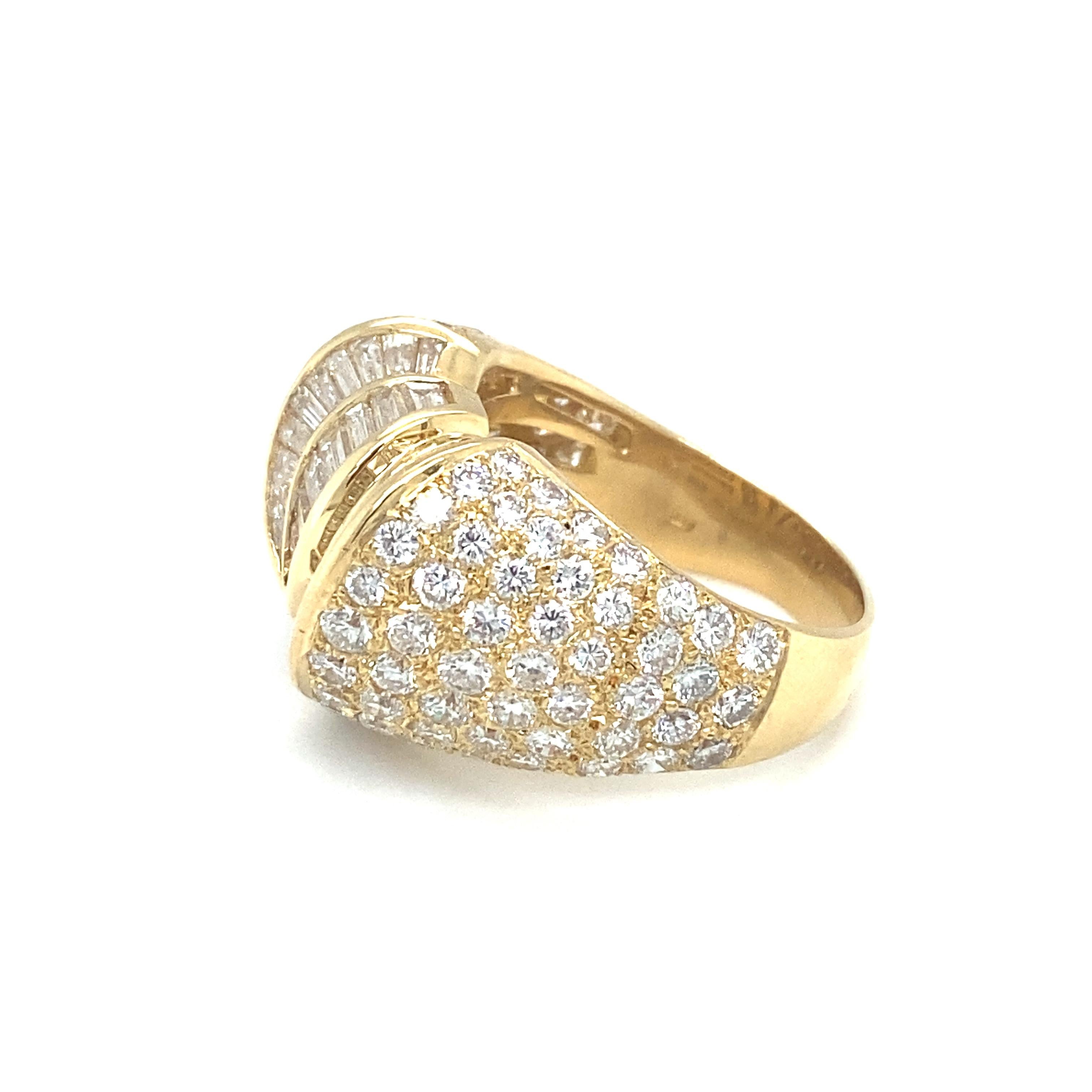 Baguette Cut Circa 1980s 7.0 Ctw Diamond Statement Ring in 18K Gold For Sale