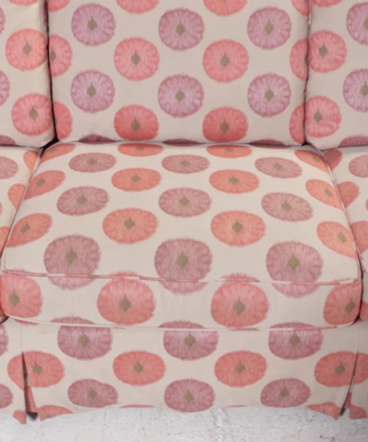 CIRCA 1980er Jahre Custom gepolstert drei Sitz Sofa in der Art von Donghia (Polster) im Angebot