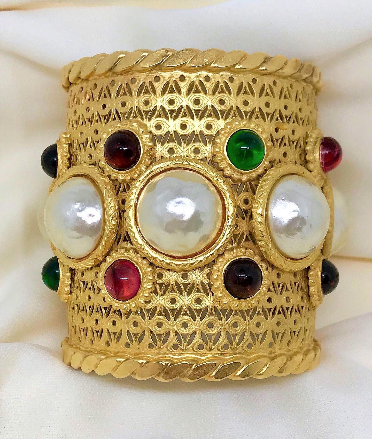 Circa 1980s Deanna Hamro Gold-Plated Faux-Pearl and  Cabochon Jeweled Cuff  3