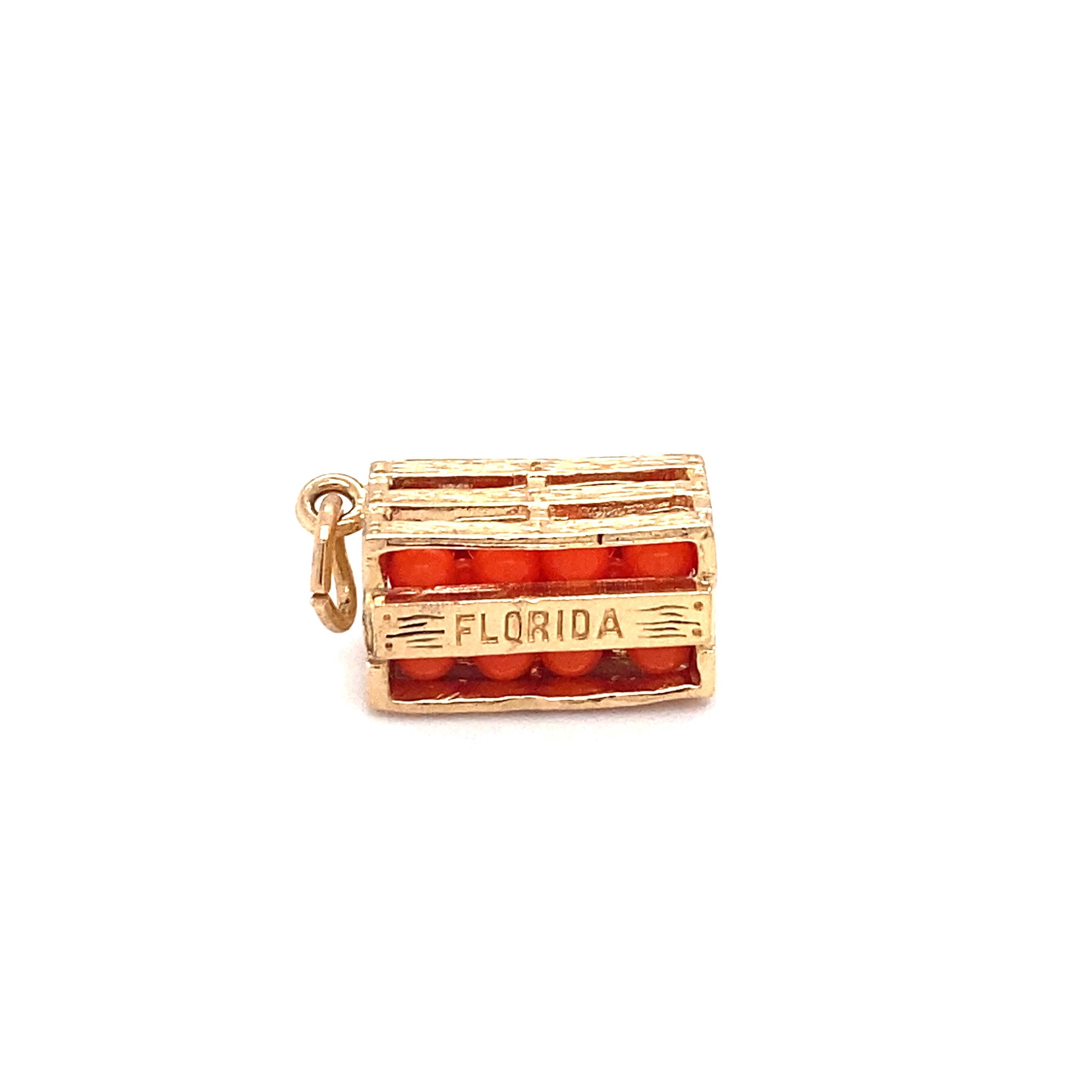 Circa: 1980s
Metal Type: 14k gold
Weight: 4.6g
Dimensions: 0.6in L