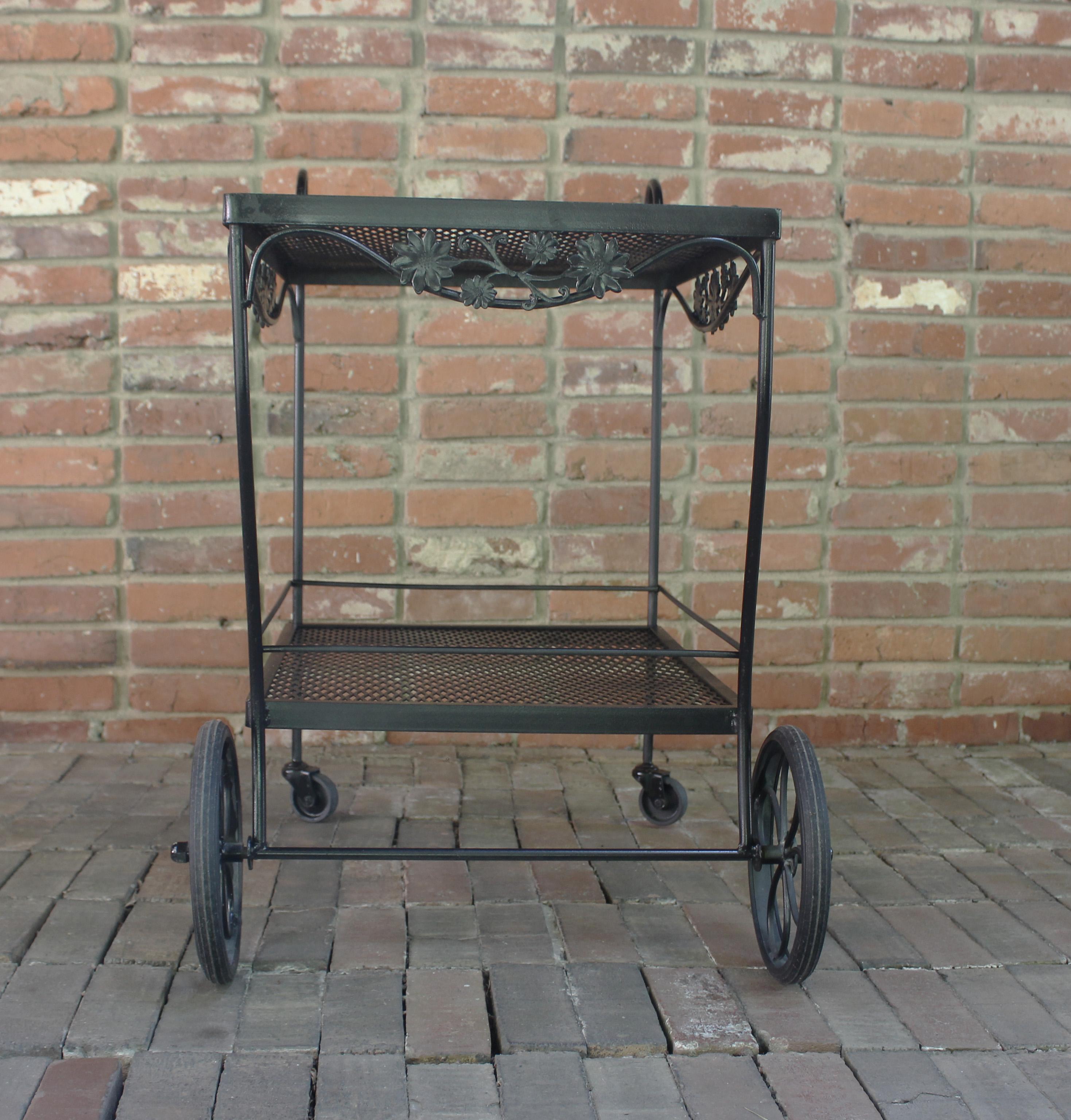 Americano Carrello da bar in ferro battuto degli anni '80 di Russell Woodard in vendita