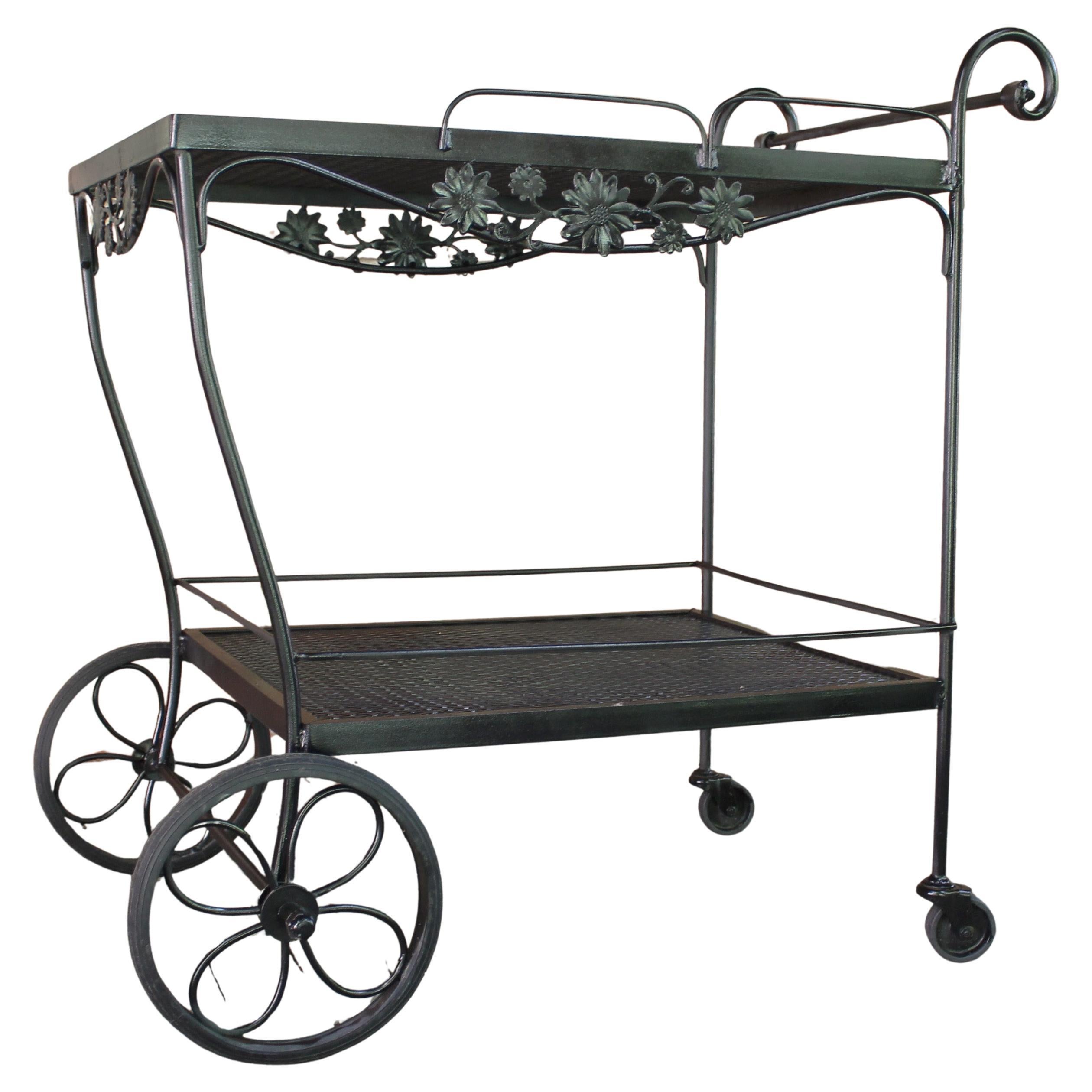 Carrito de bar de hierro forjado de la década de 1980 de Russell Woodard
