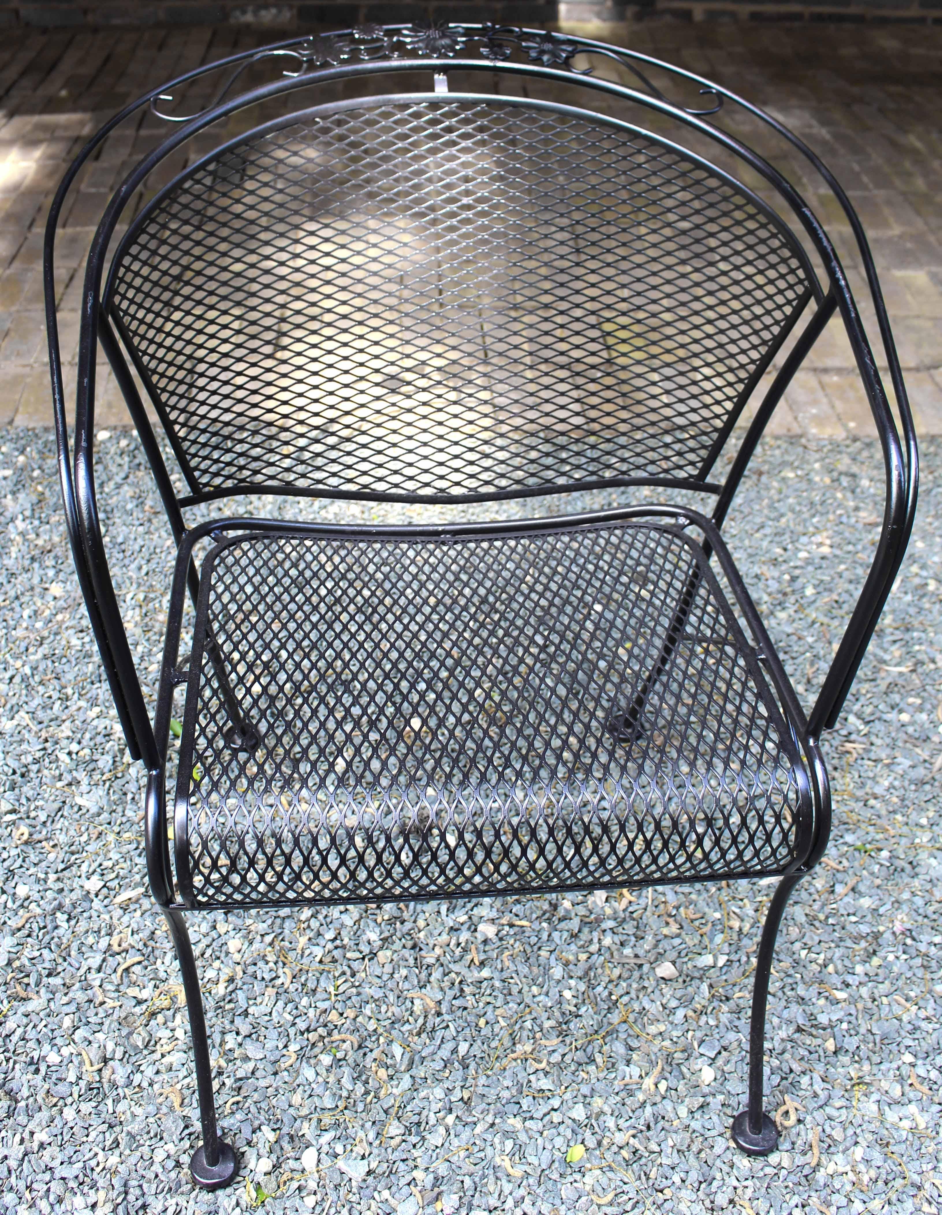 American Circa 1980s Wrought Iron Table & 4 Chairs by Russell Woodard For Sale
